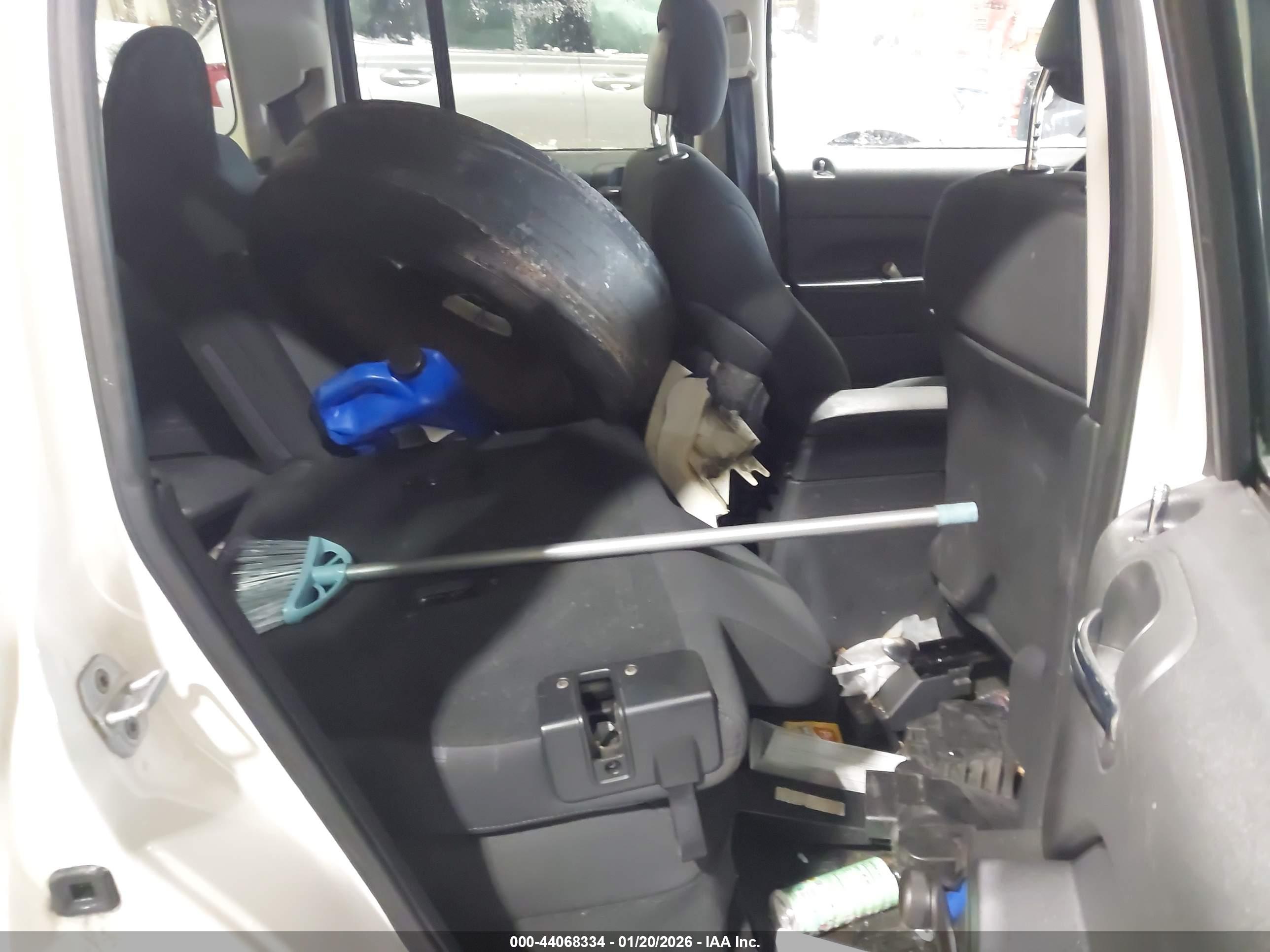 JEEP PATRIOT image 8