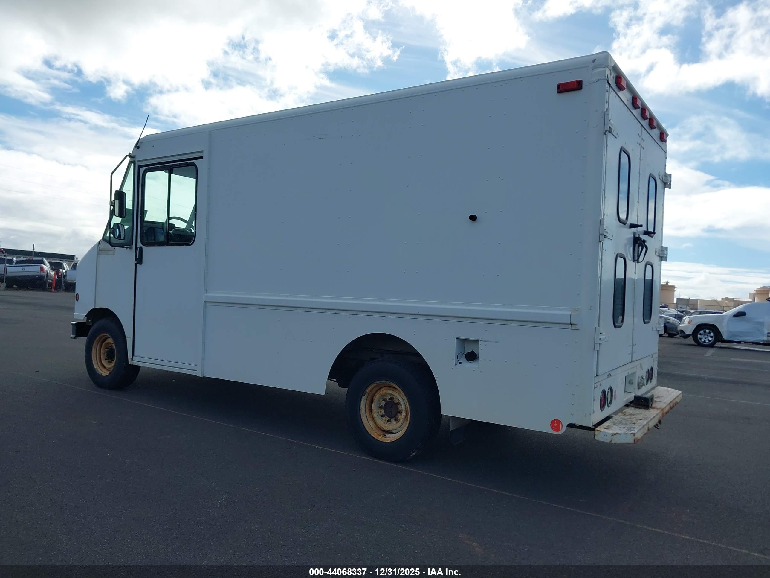FORD E-350 image 3