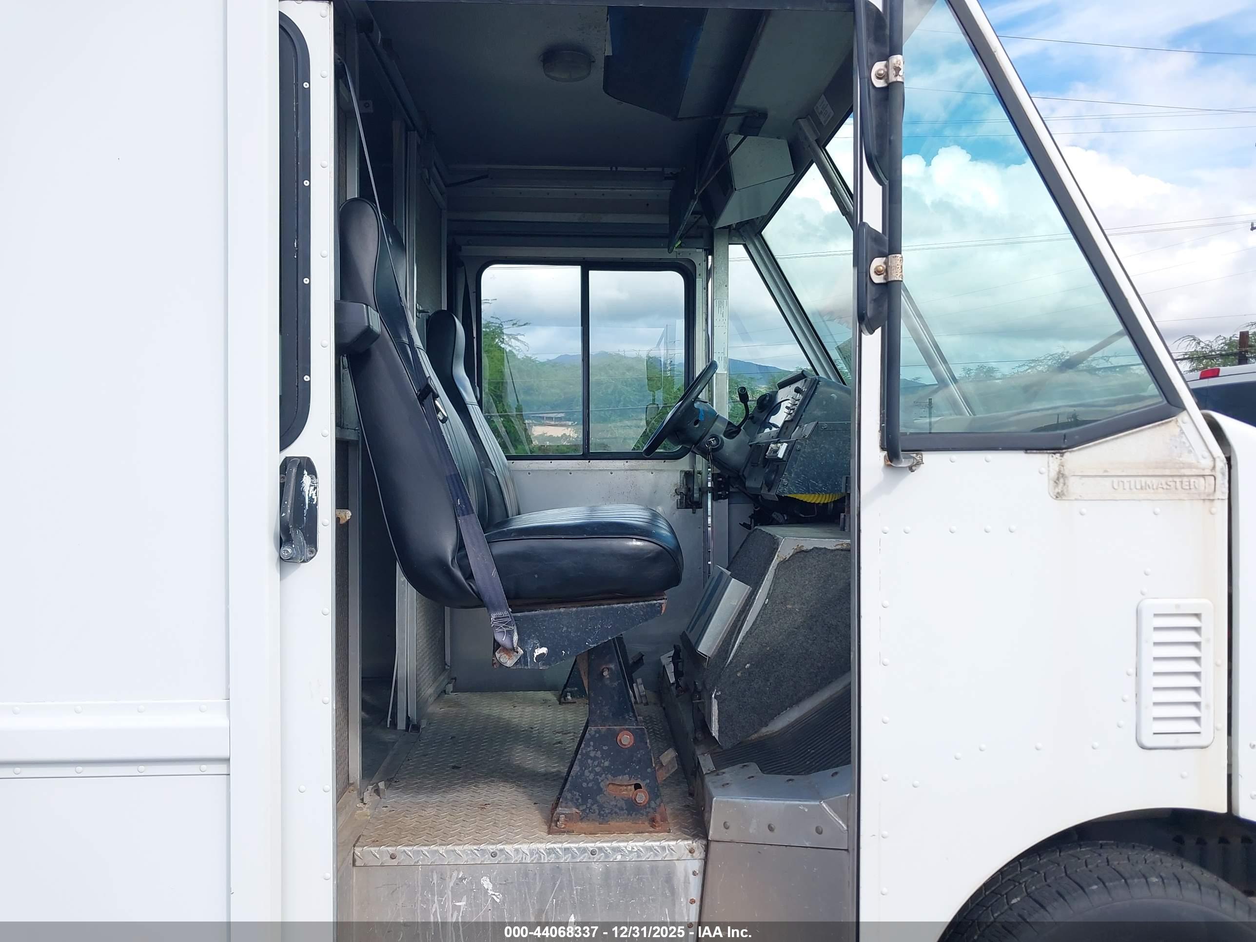 FORD E-350 image 5