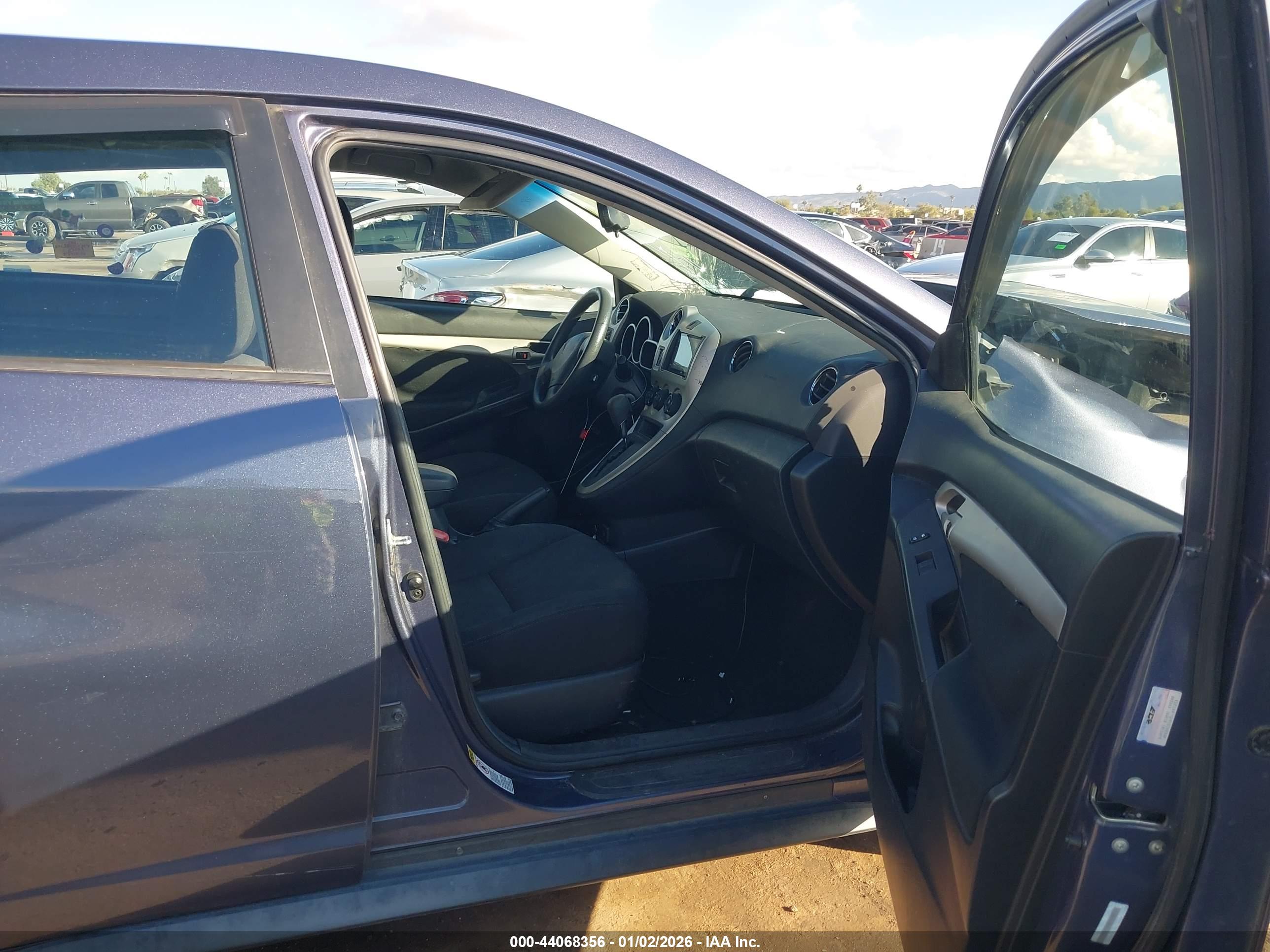 PONTIAC VIBE image 5