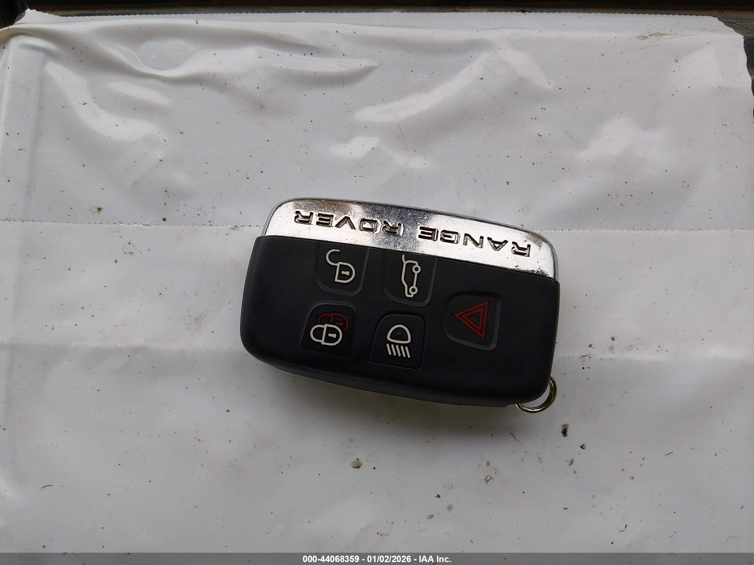 LAND ROVER image 11