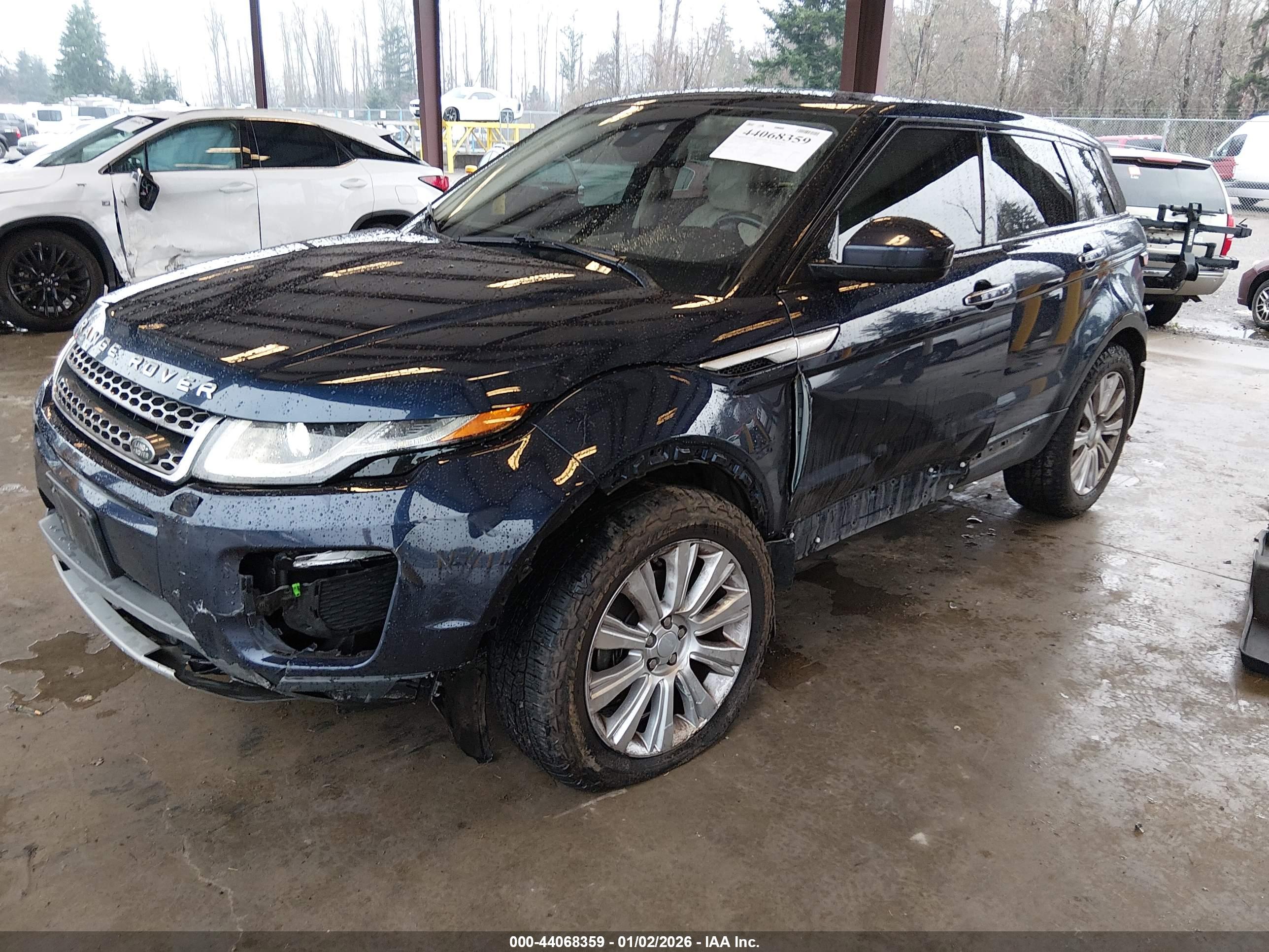 LAND ROVER image 2