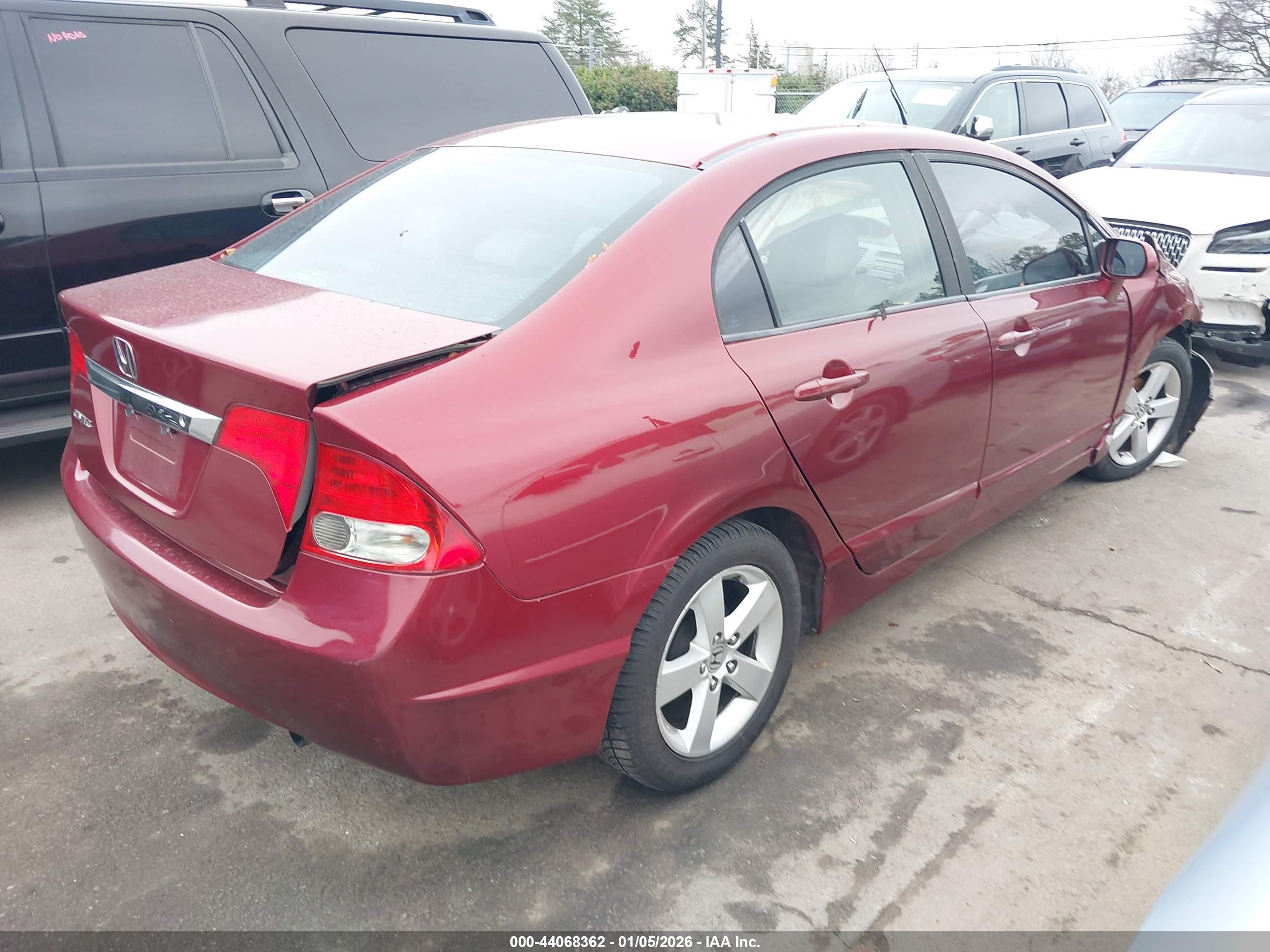 HONDA CIVIC image 4