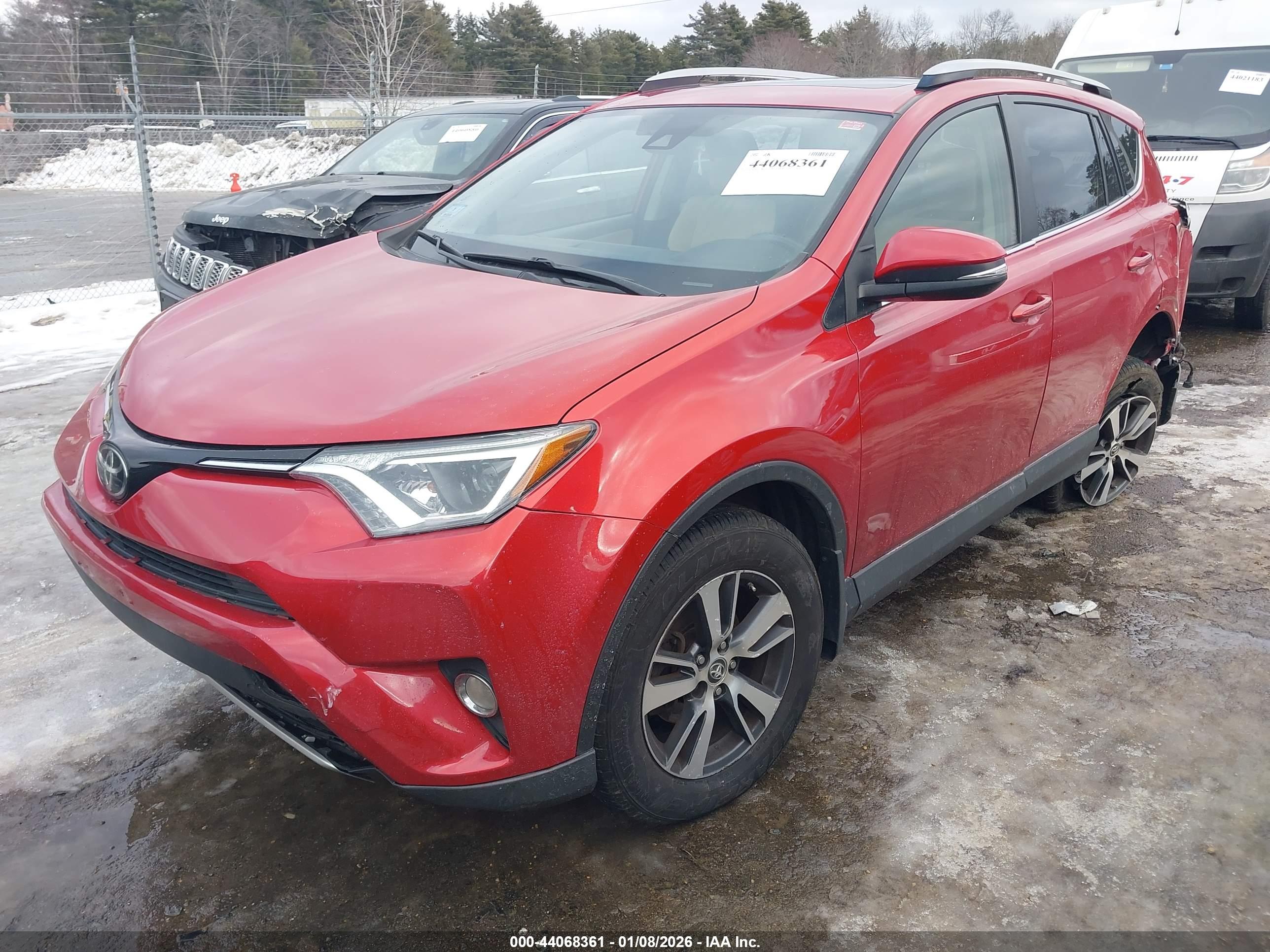 TOYOTA RAV4 image 2