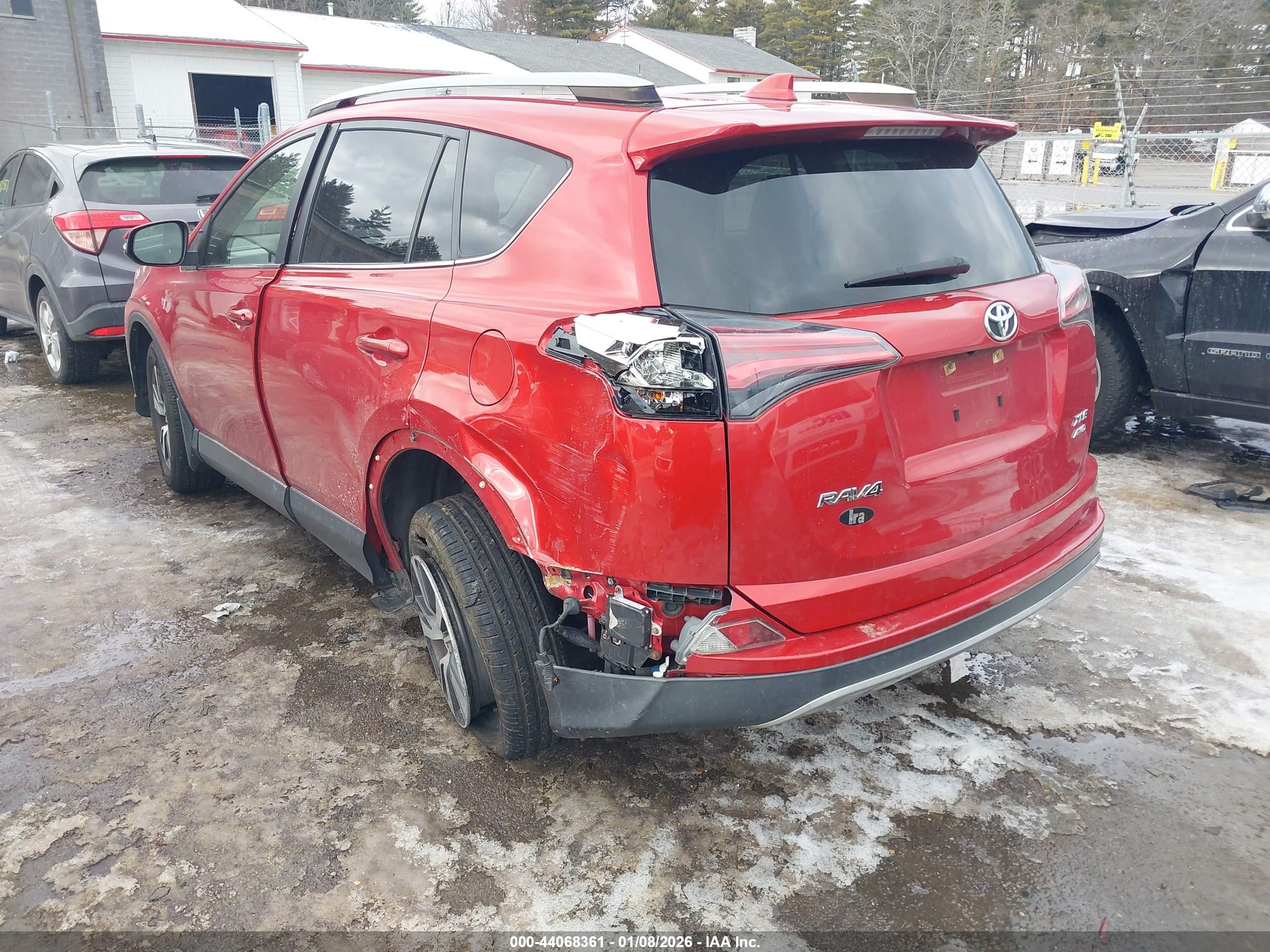 TOYOTA RAV4 image 3