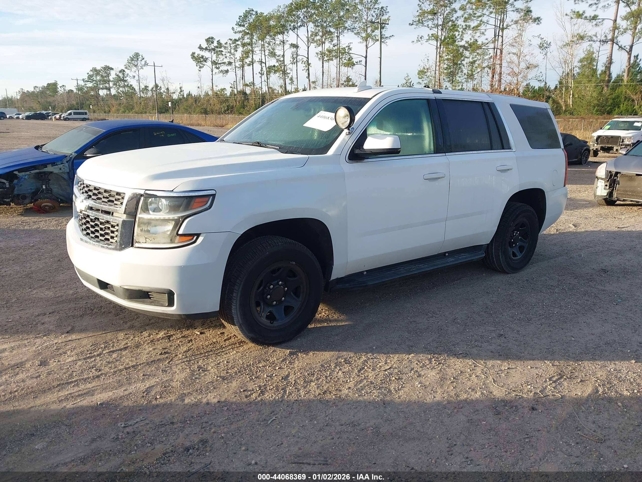 CHEVROLET TAHOE image 2