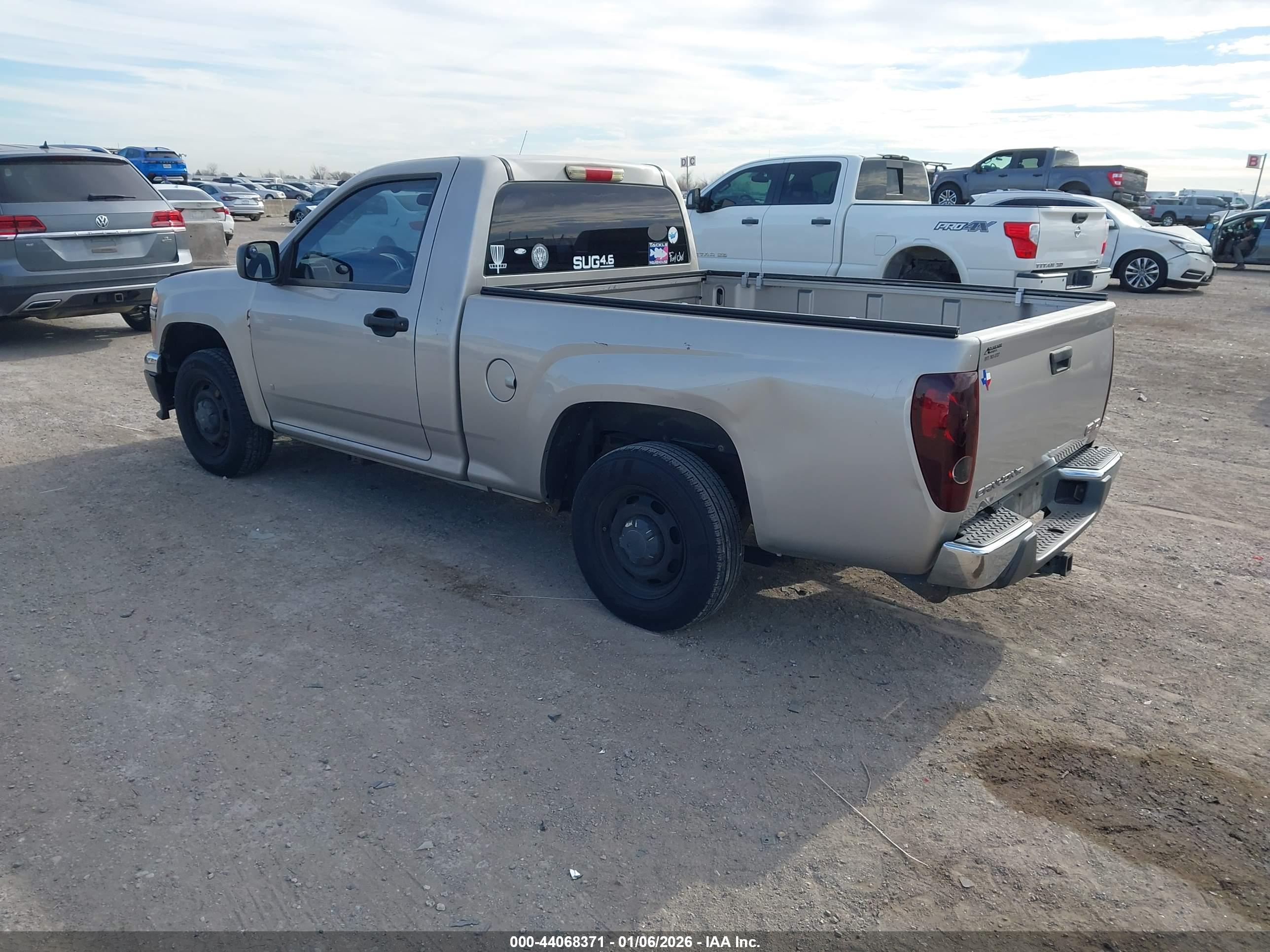 GMC CANYON image 3