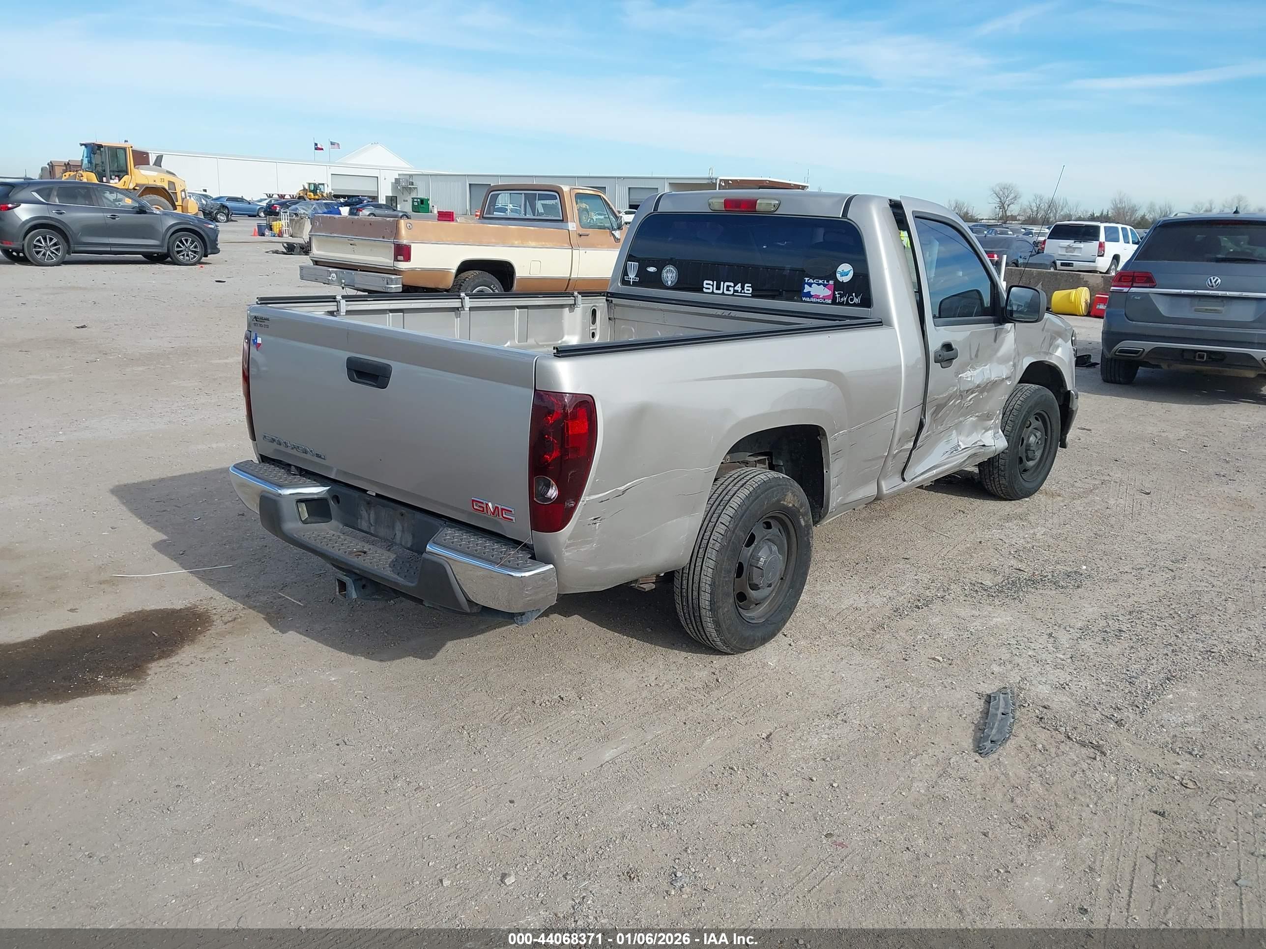 GMC CANYON image 4