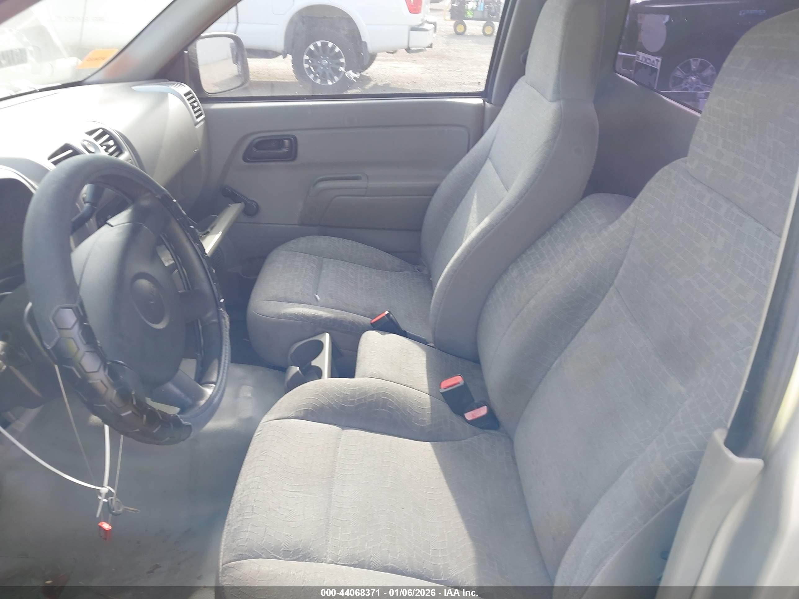 GMC CANYON image 8