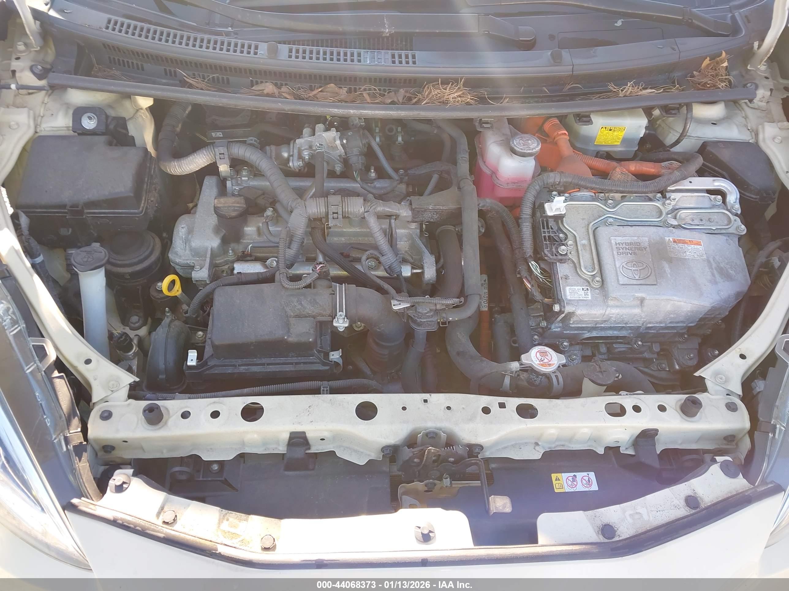 TOYOTA PRIUS image 10