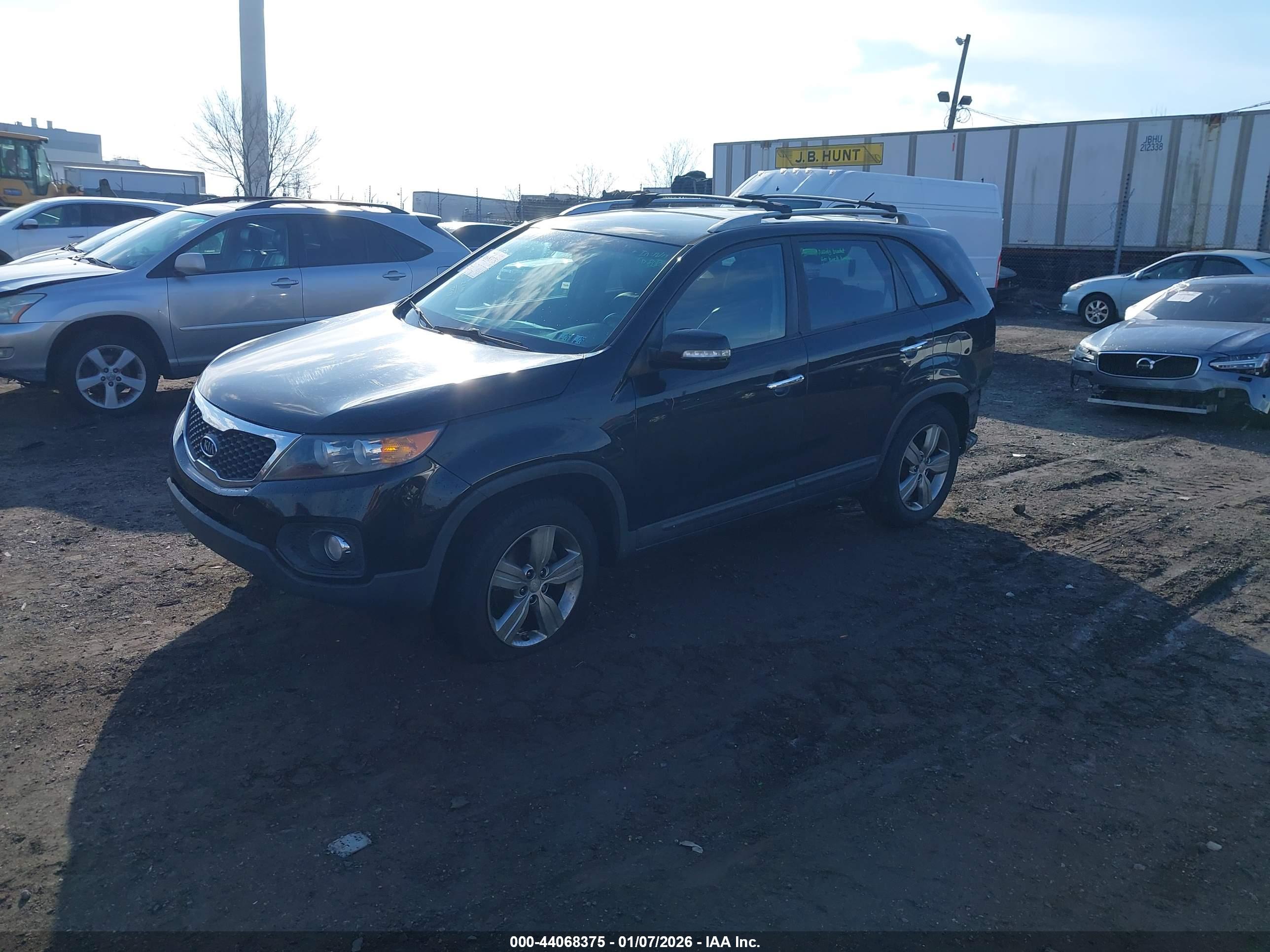 KIA SORENTO image 2