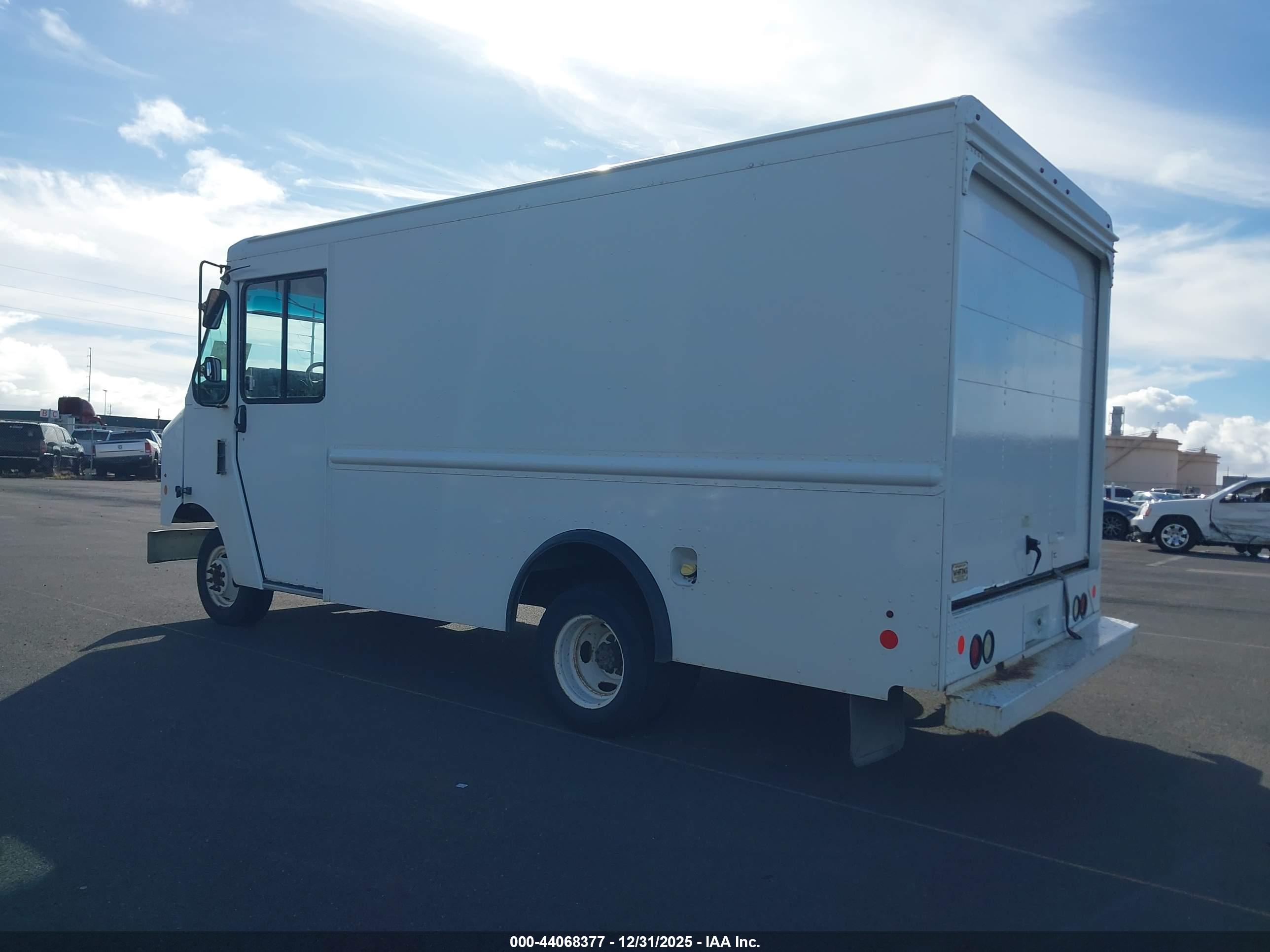 FORD E-350 image 3