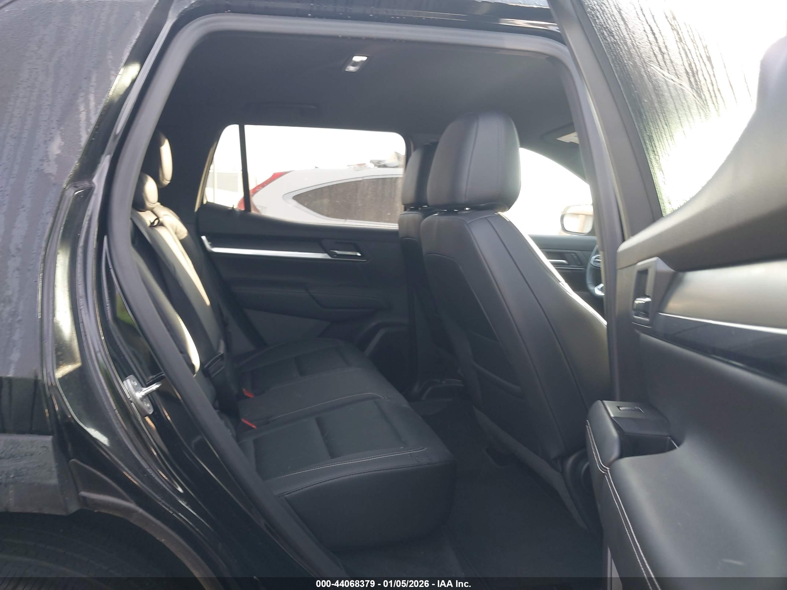 GMC TERRAIN image 8