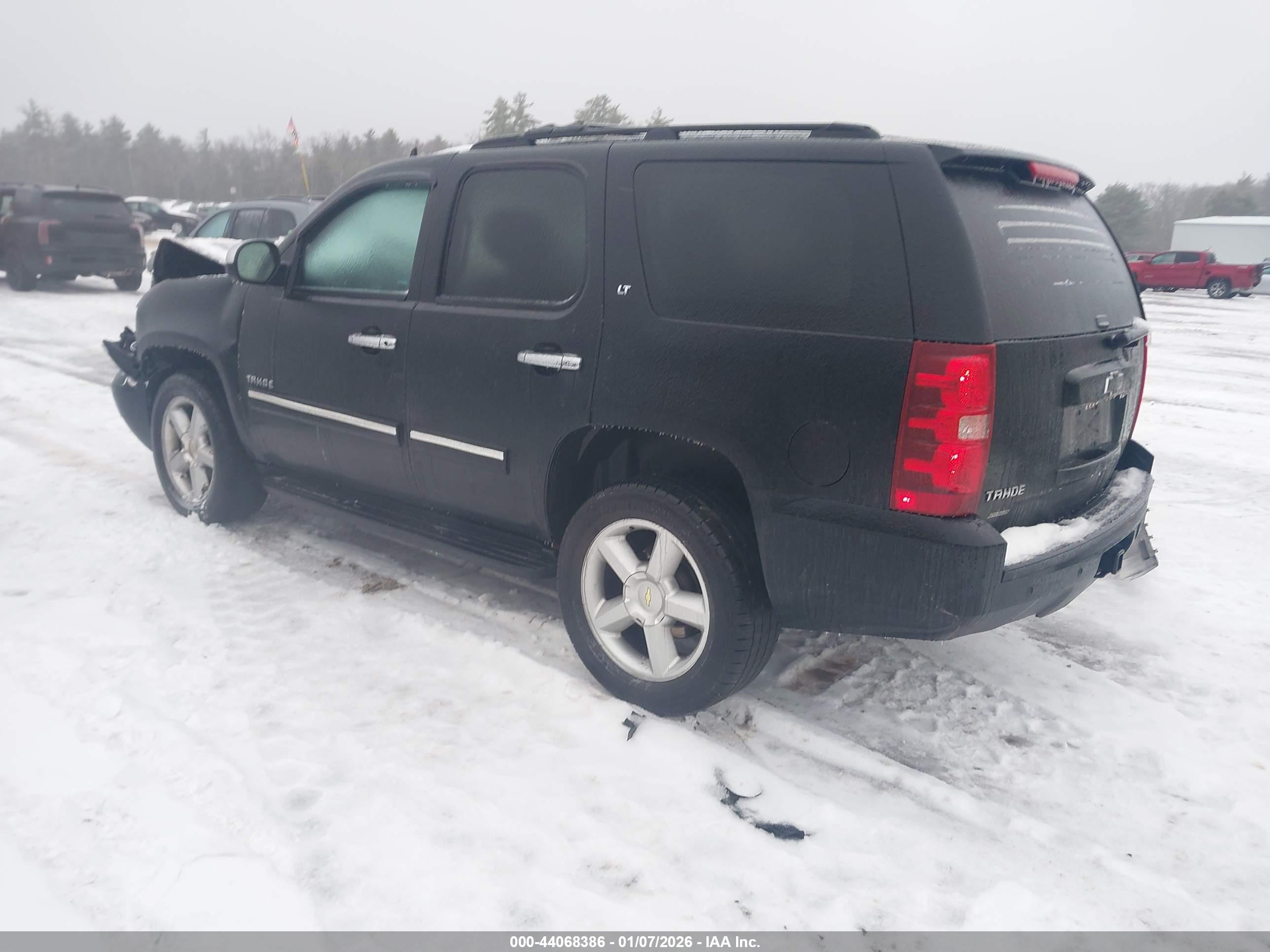 CHEVROLET TAHOE image 3