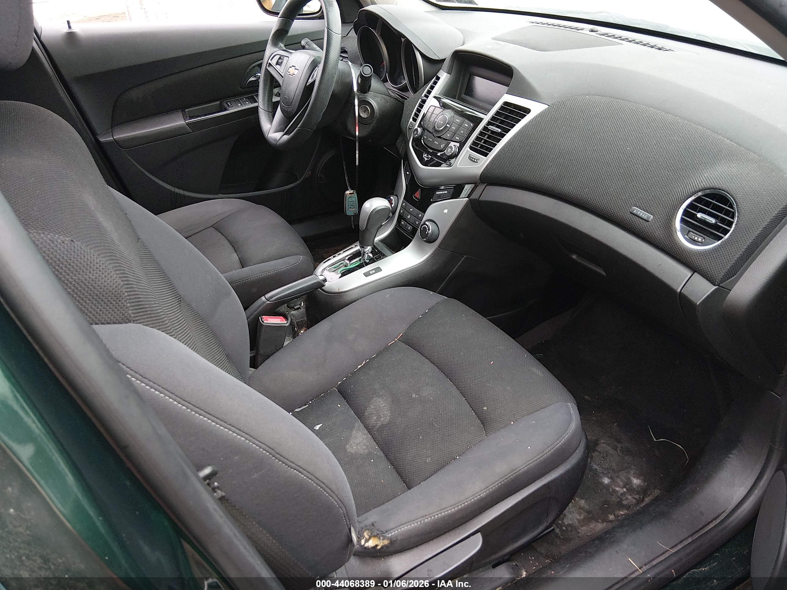 CHEVROLET CRUZE image 5