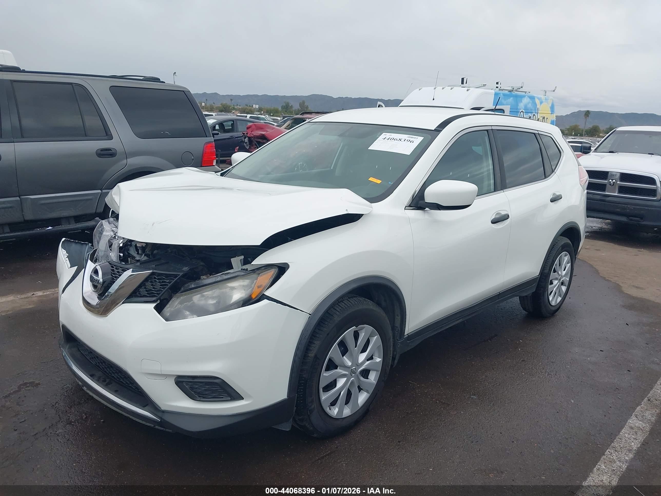 NISSAN ROGUE image 2