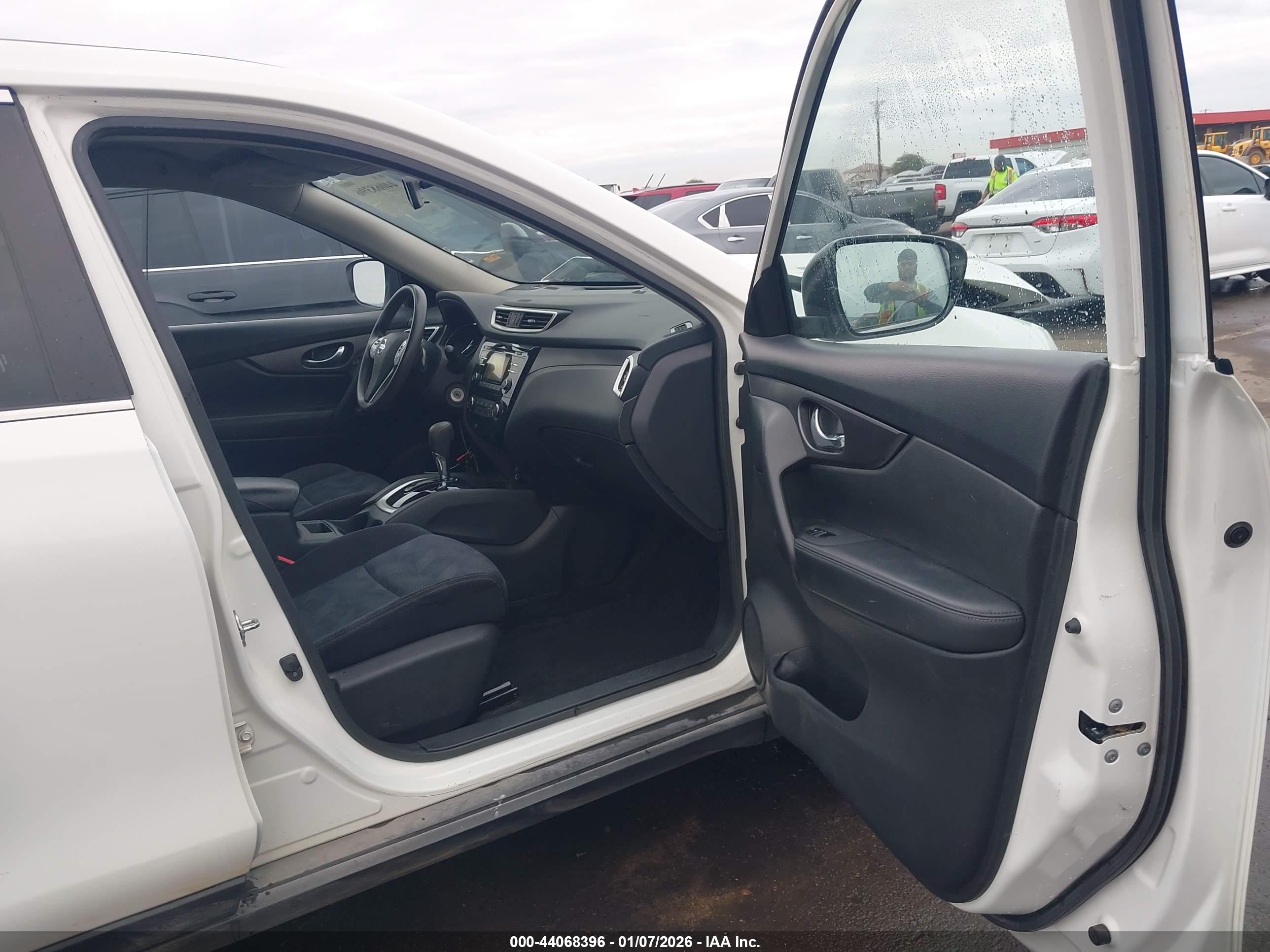 NISSAN ROGUE image 5