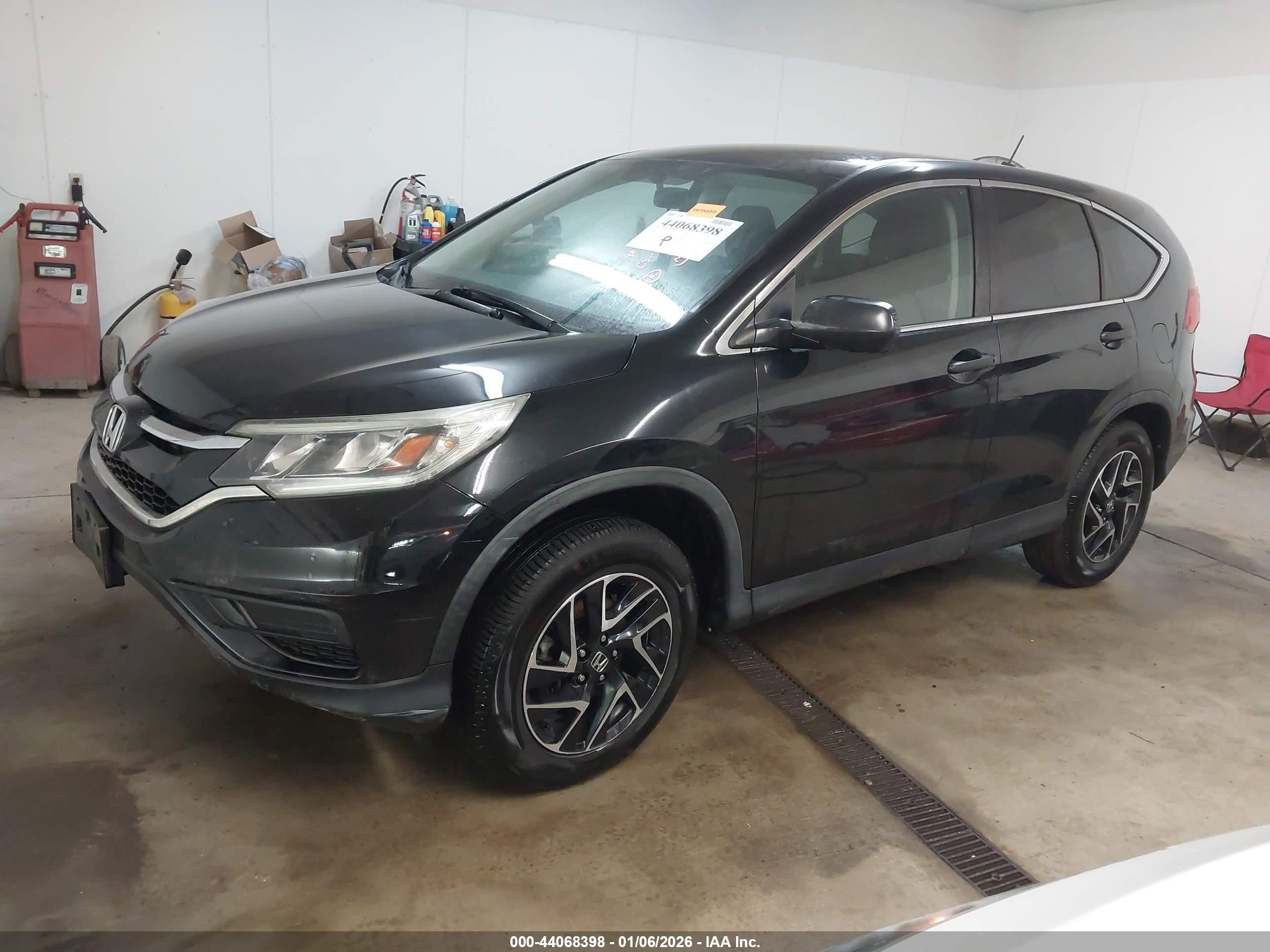 HONDA CR-V image 2