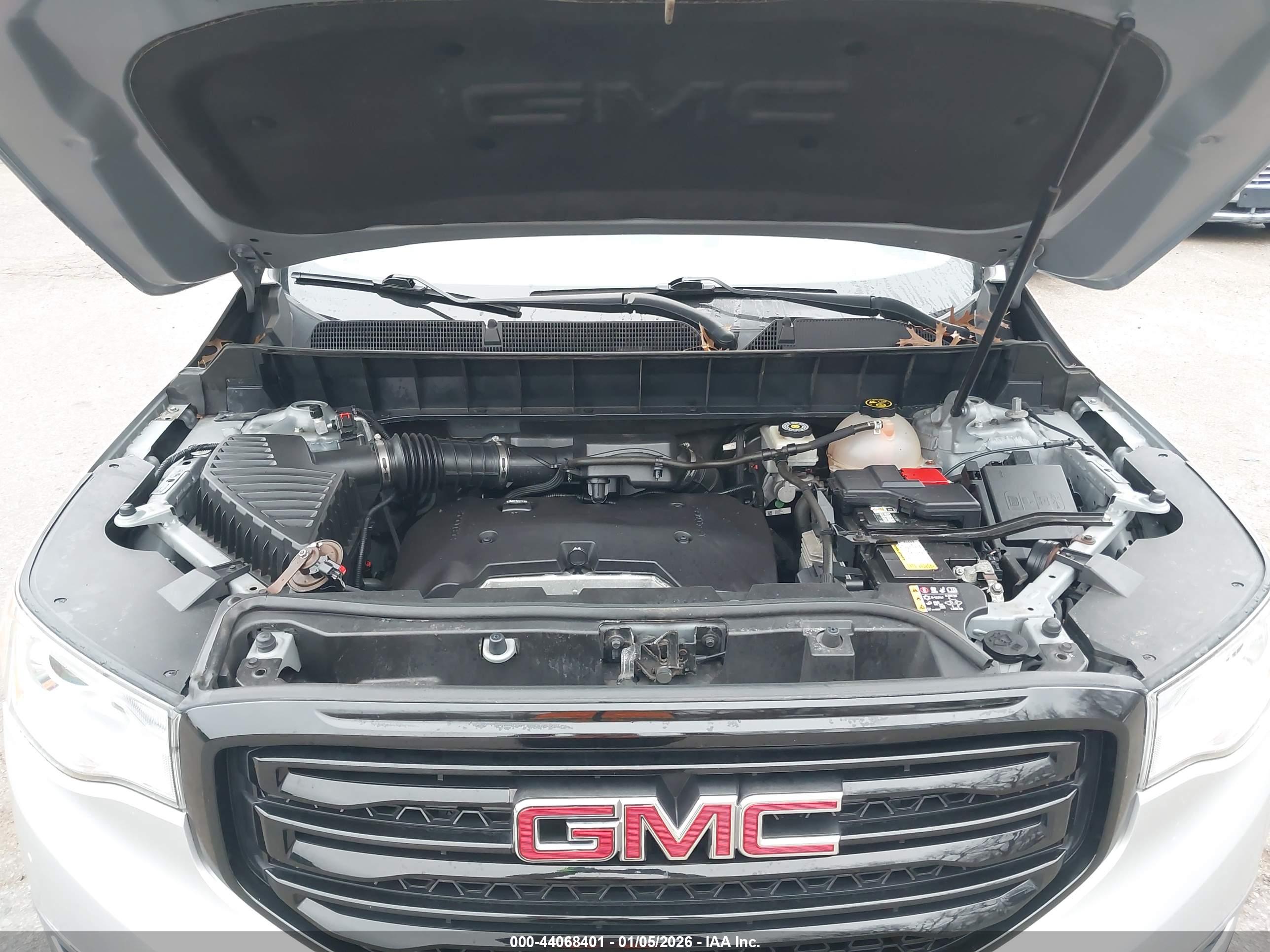 GMC ACADIA image 10