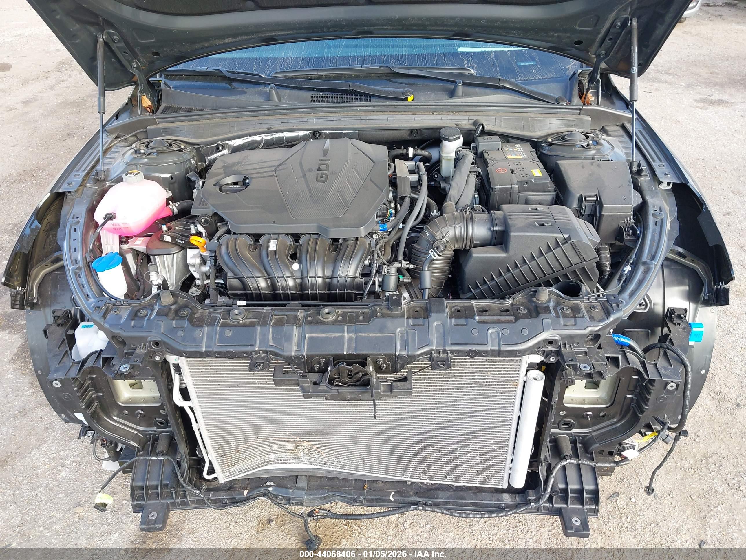 KIA K5 image 10