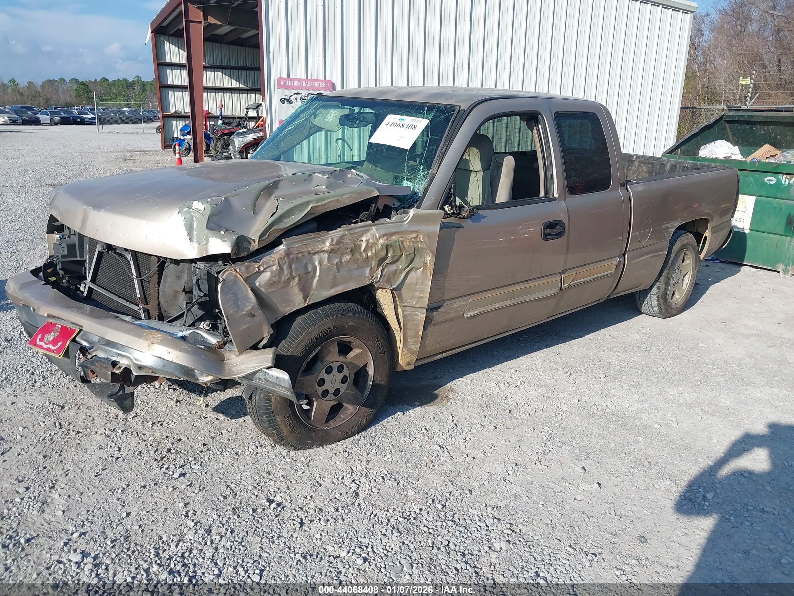 CHEVROLET SILVERADO image 2