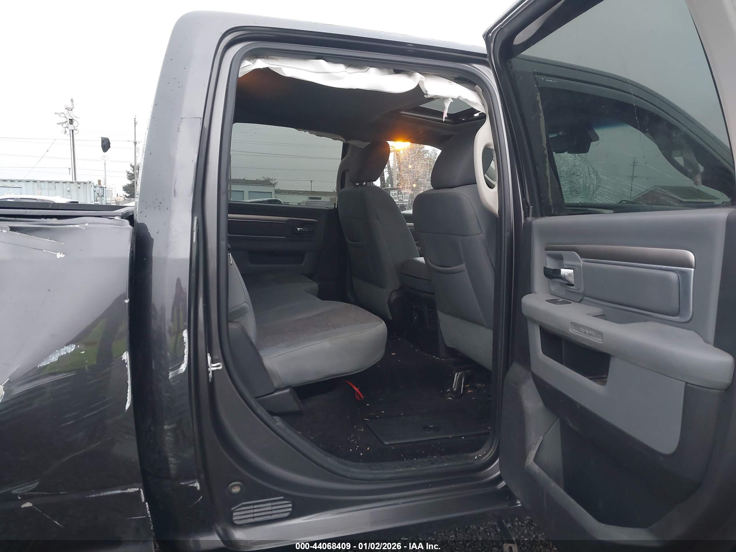 RAM 3500 image 7
