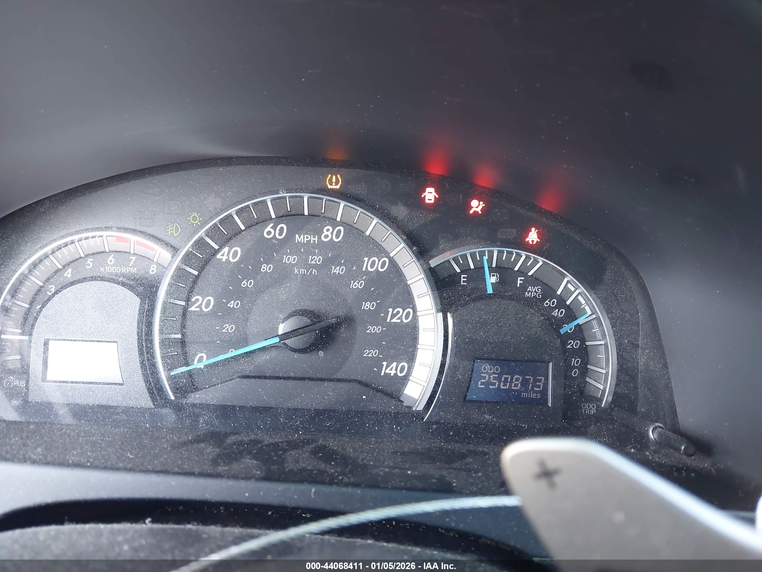 TOYOTA CAMRY image 7