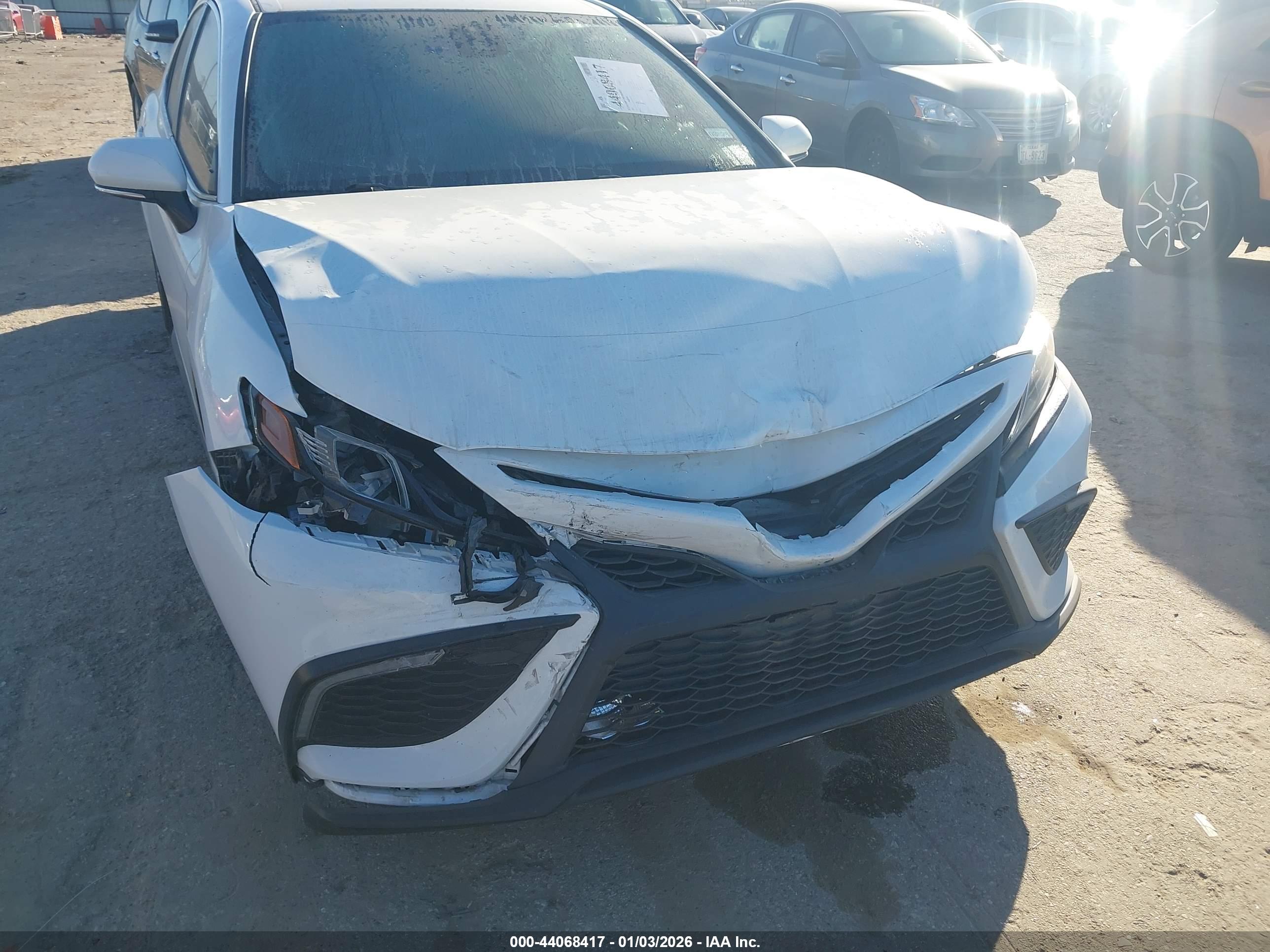 TOYOTA CAMRY image 6