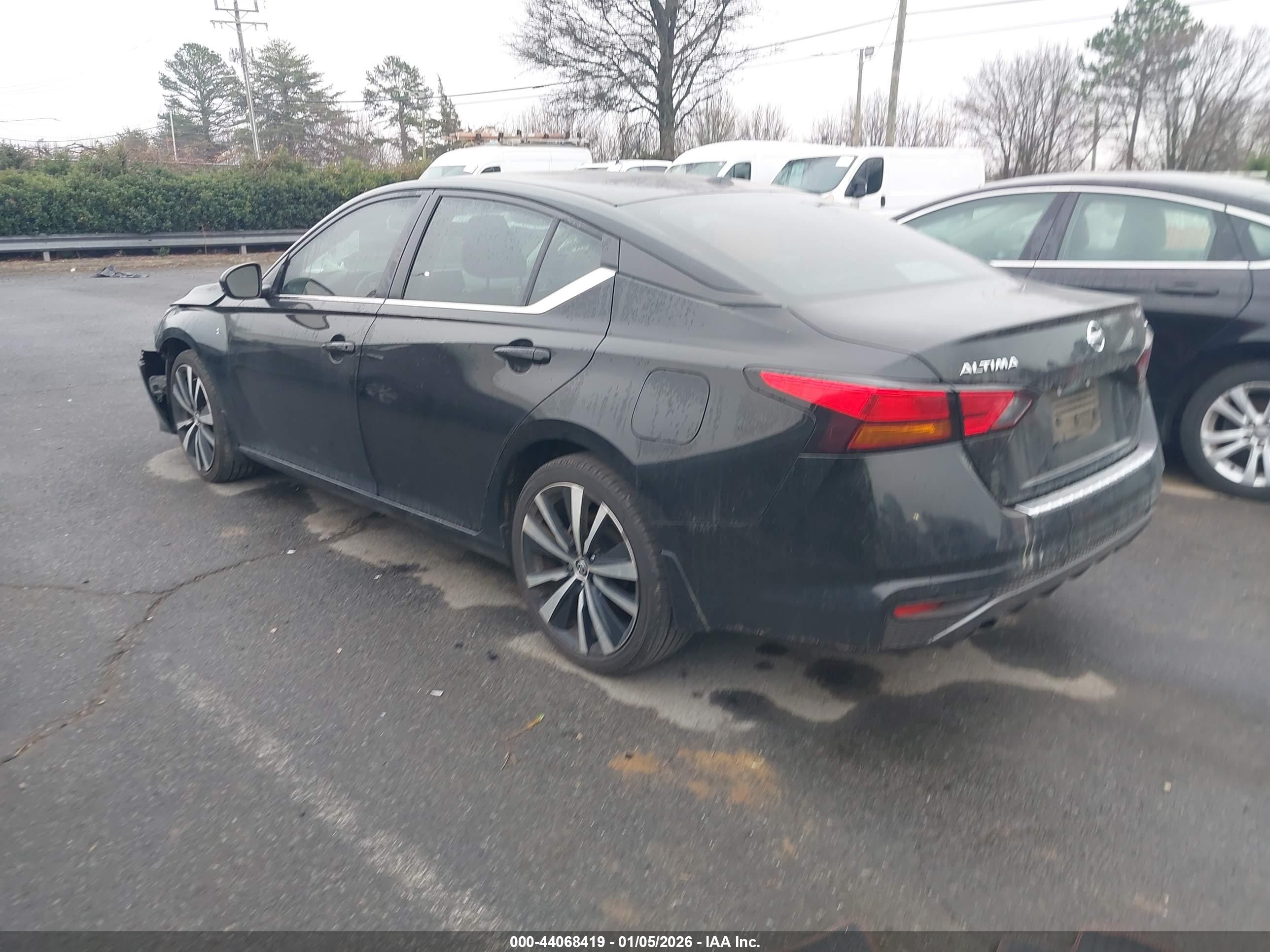 NISSAN ALTIMA image 3