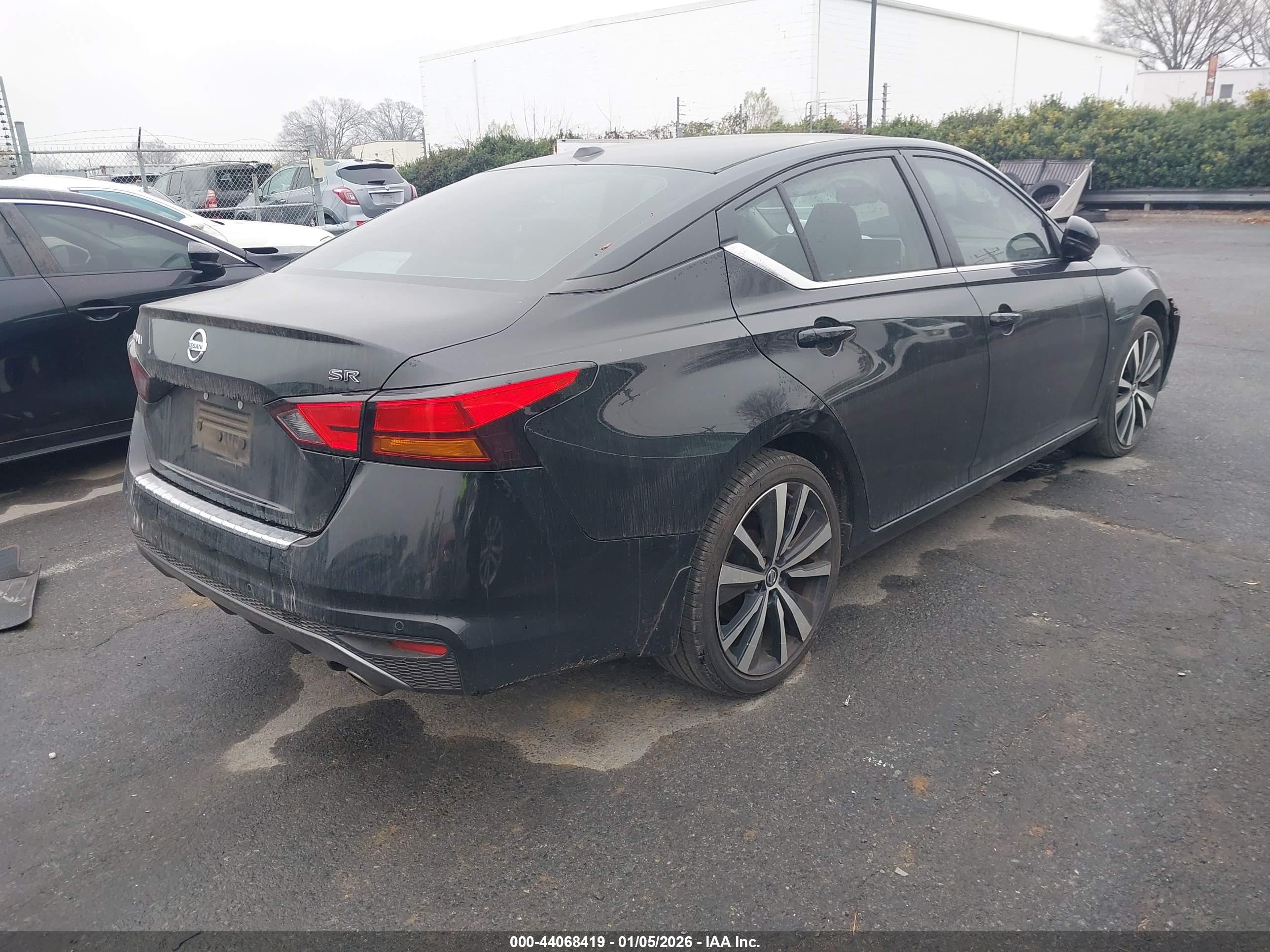NISSAN ALTIMA image 4