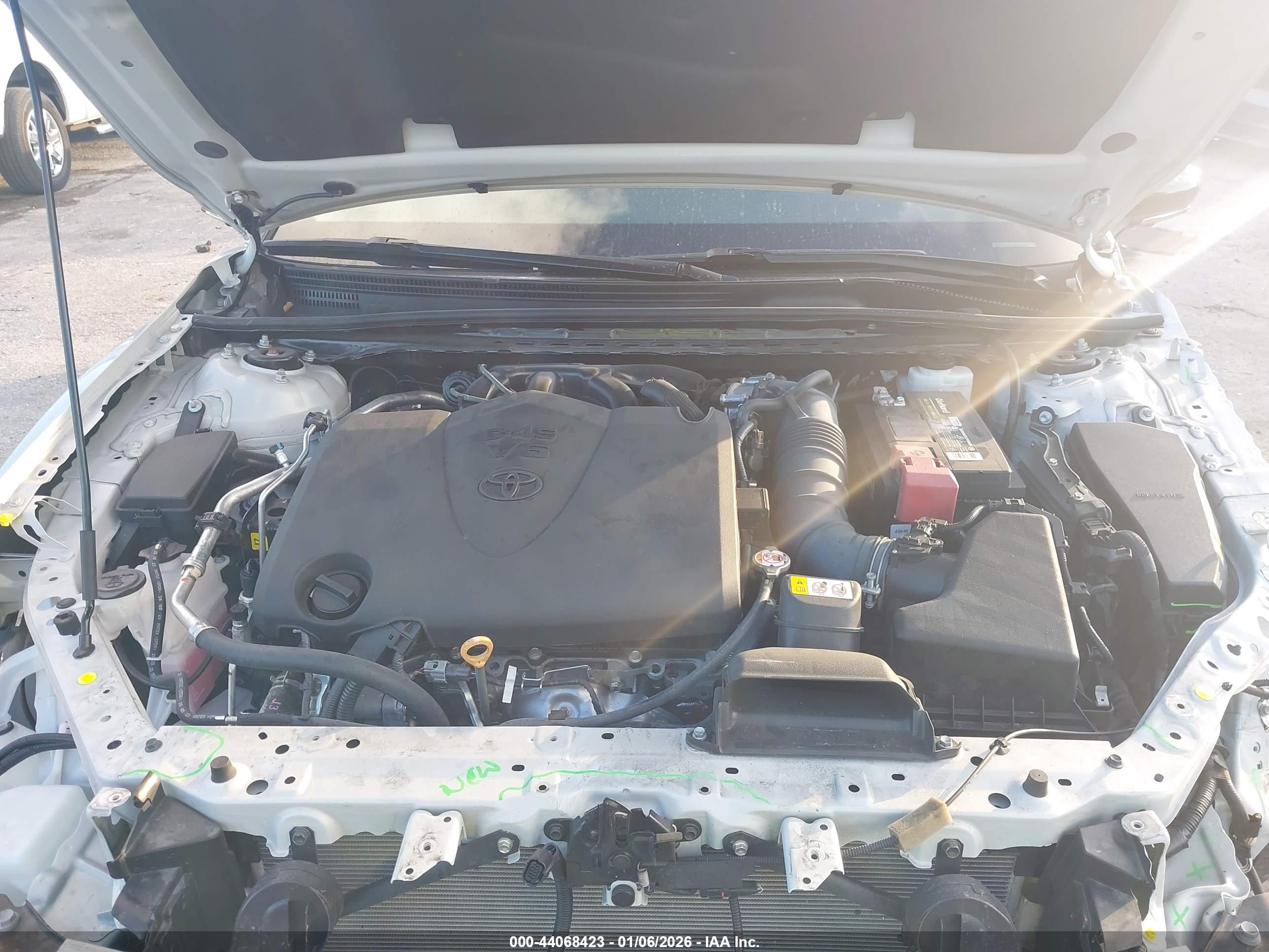 TOYOTA CAMRY image 10