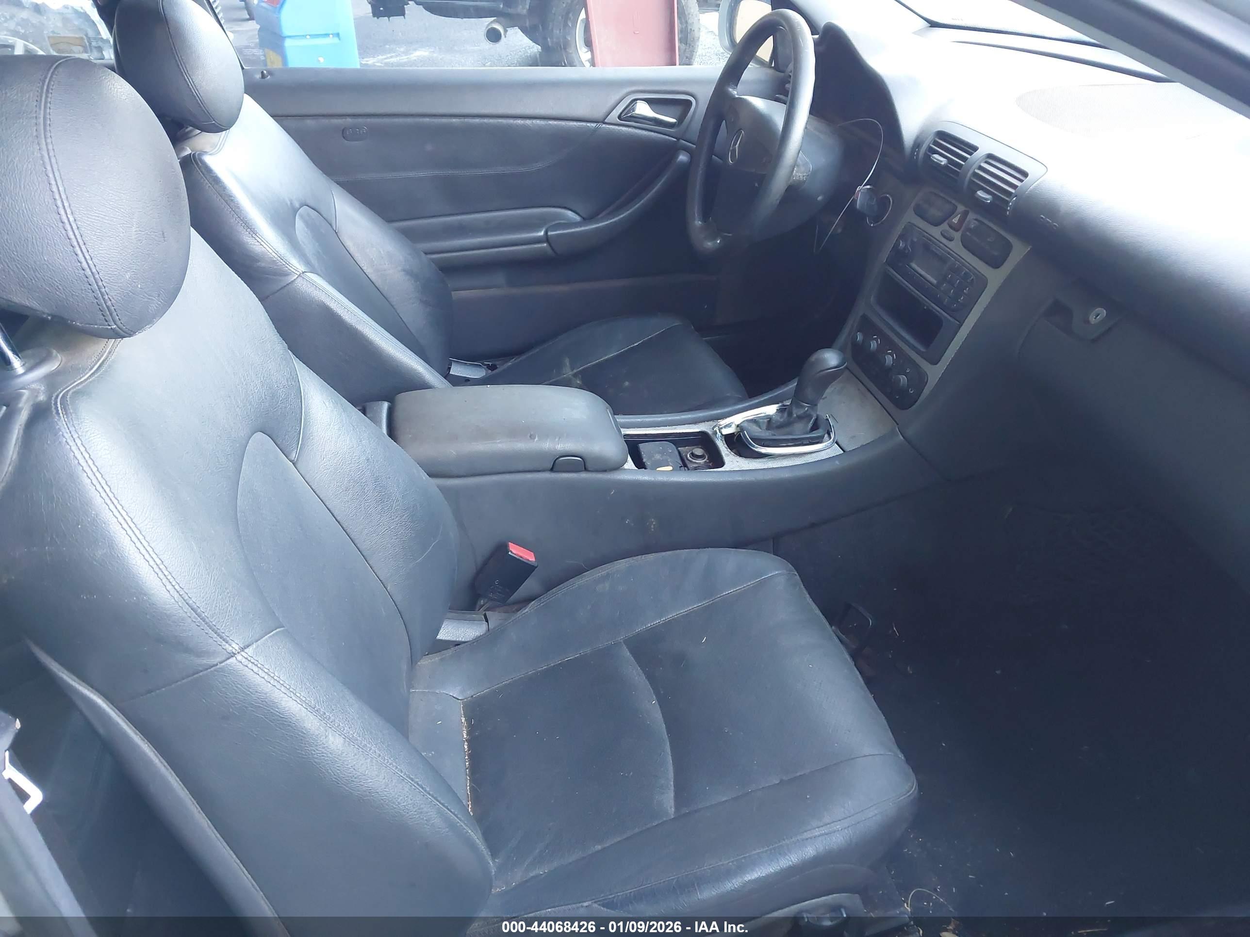 MERCEDES-BENZ C image 5