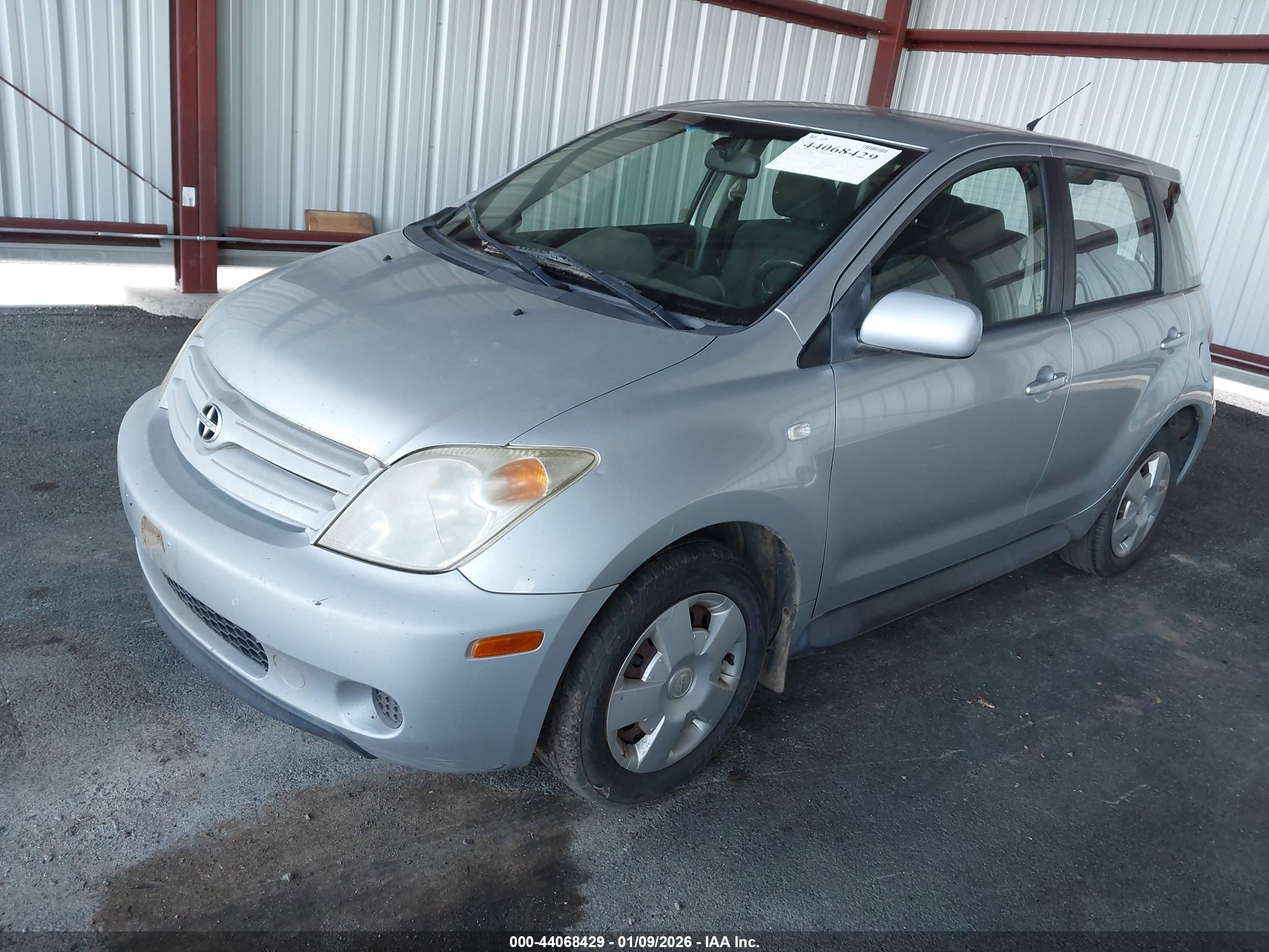 SCION XA image 2