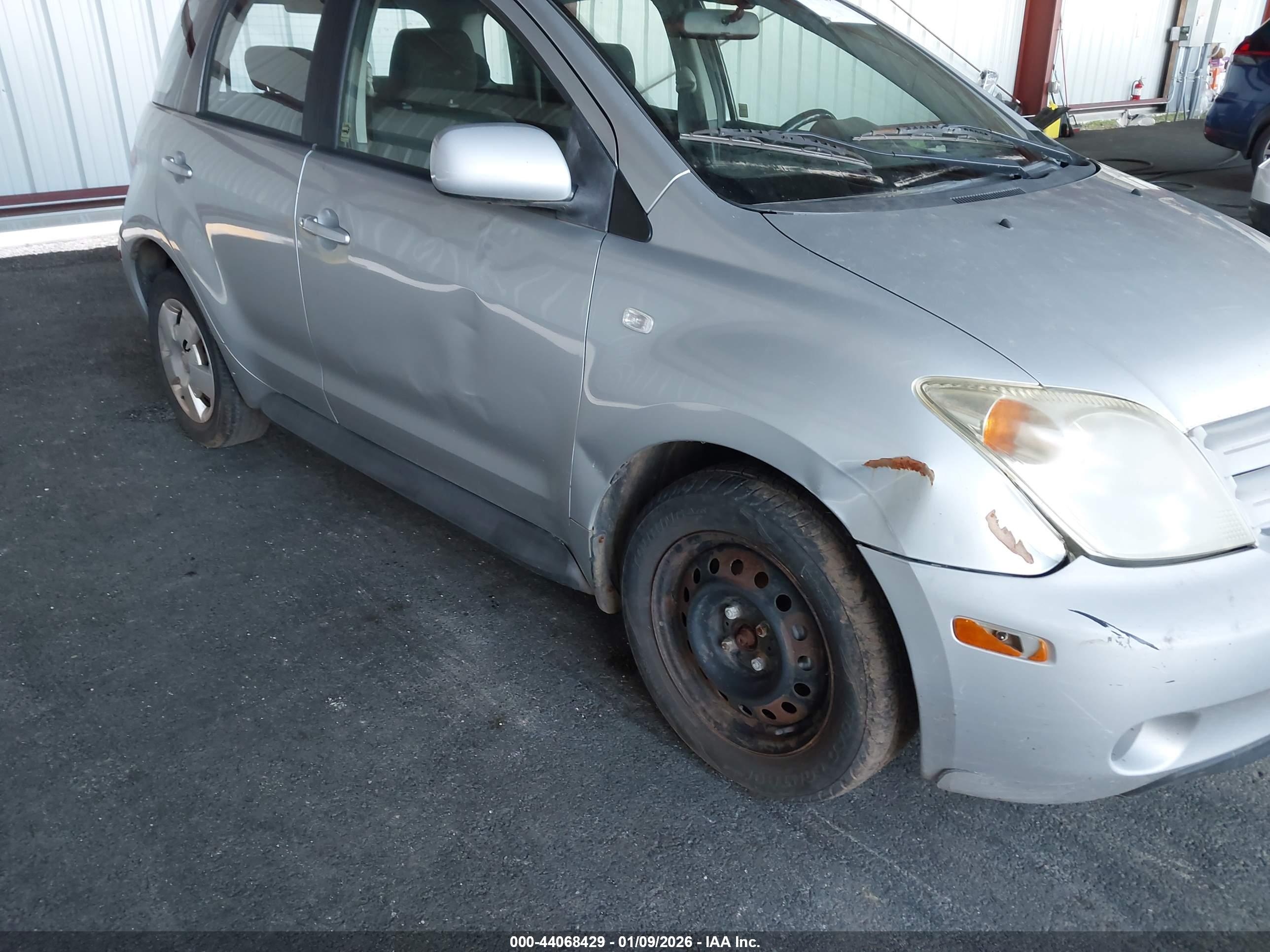 SCION XA image 6