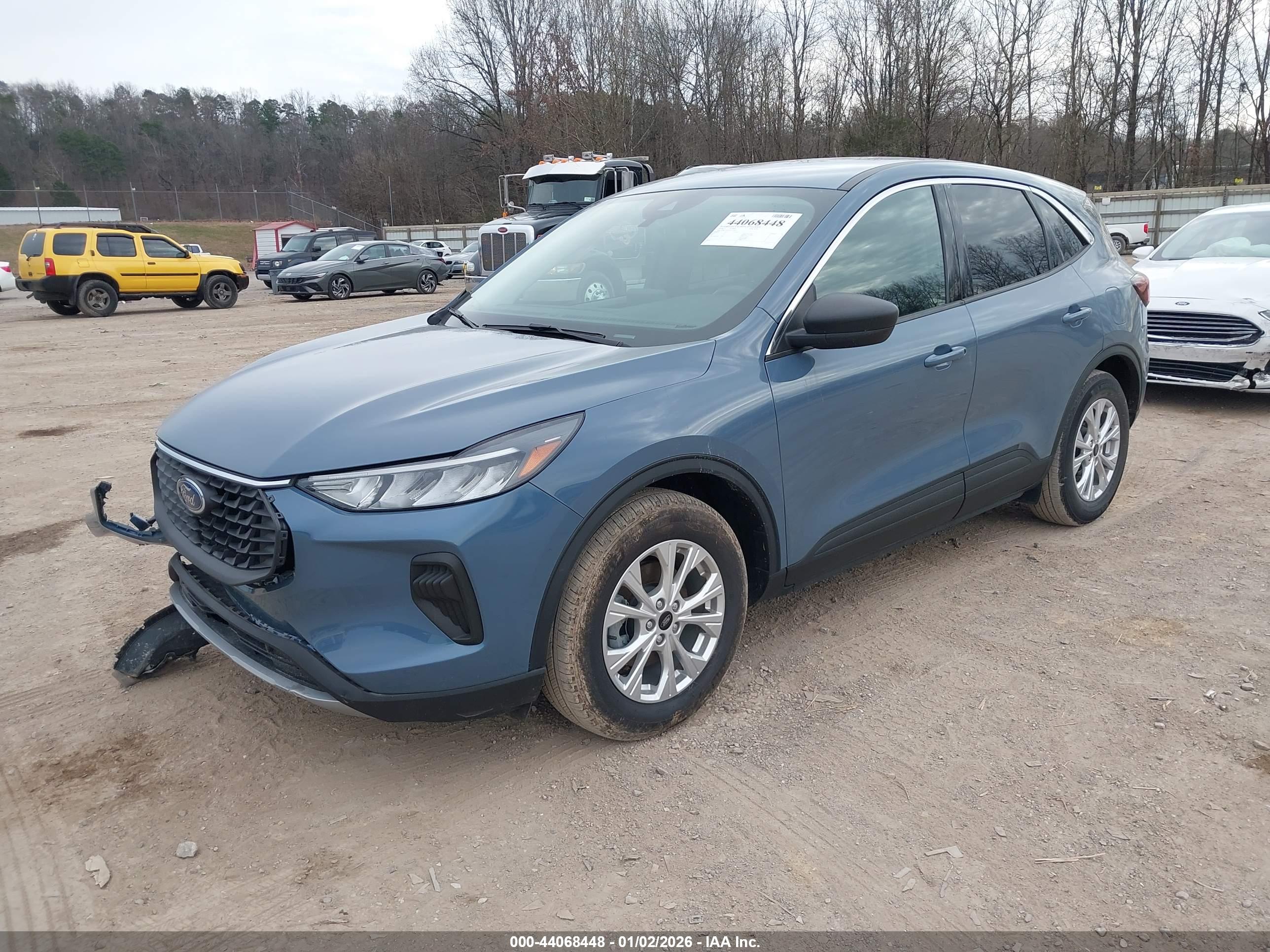 FORD ESCAPE image 2