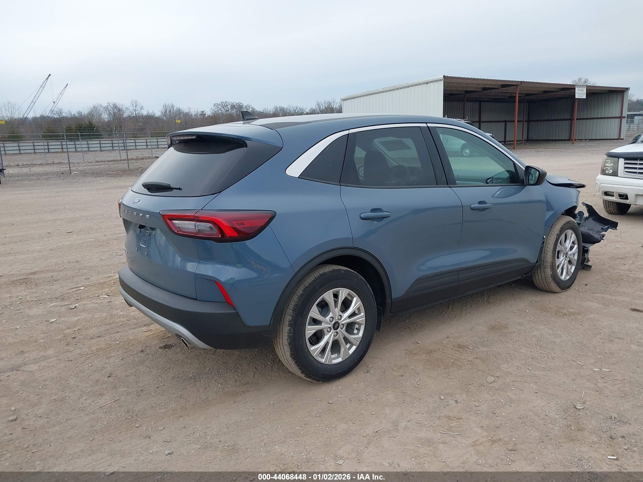 FORD ESCAPE image 4