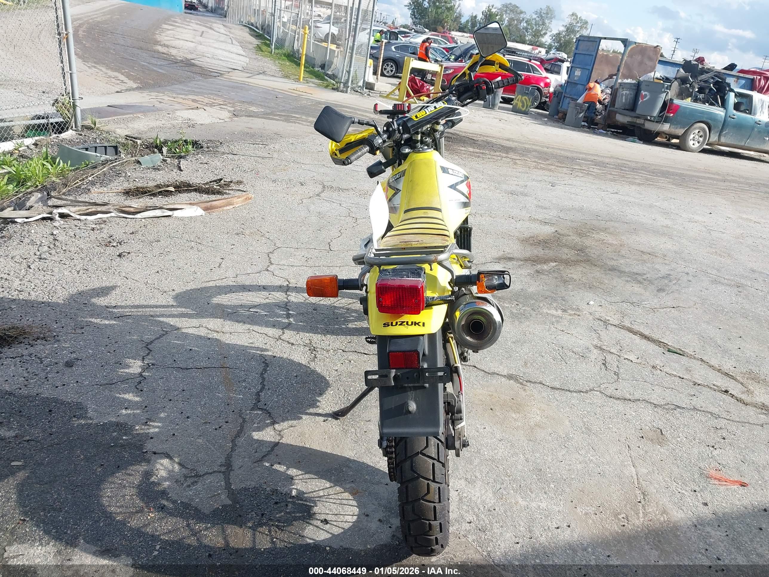SUZUKI DR650 image 6