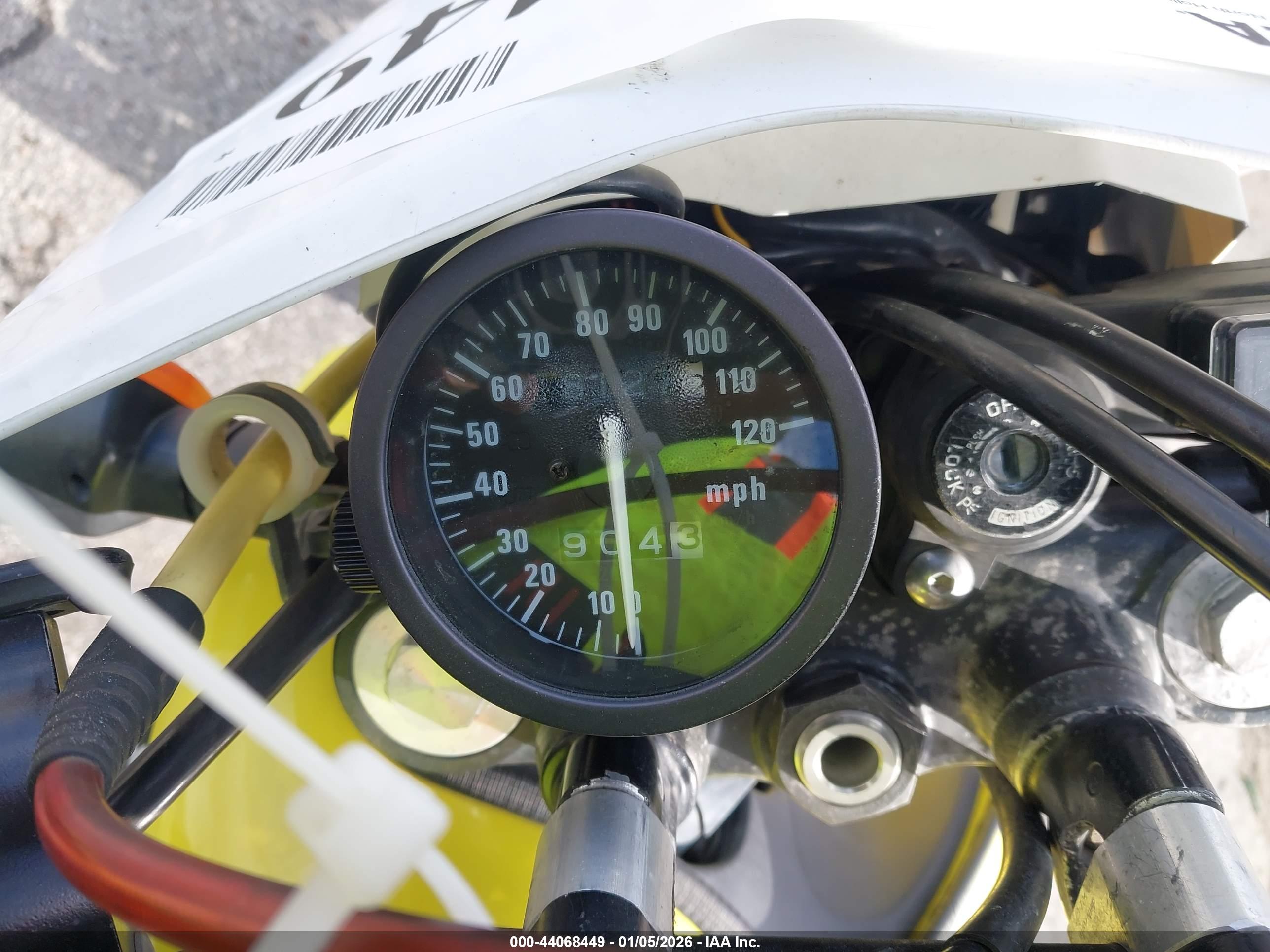 SUZUKI DR650 image 7