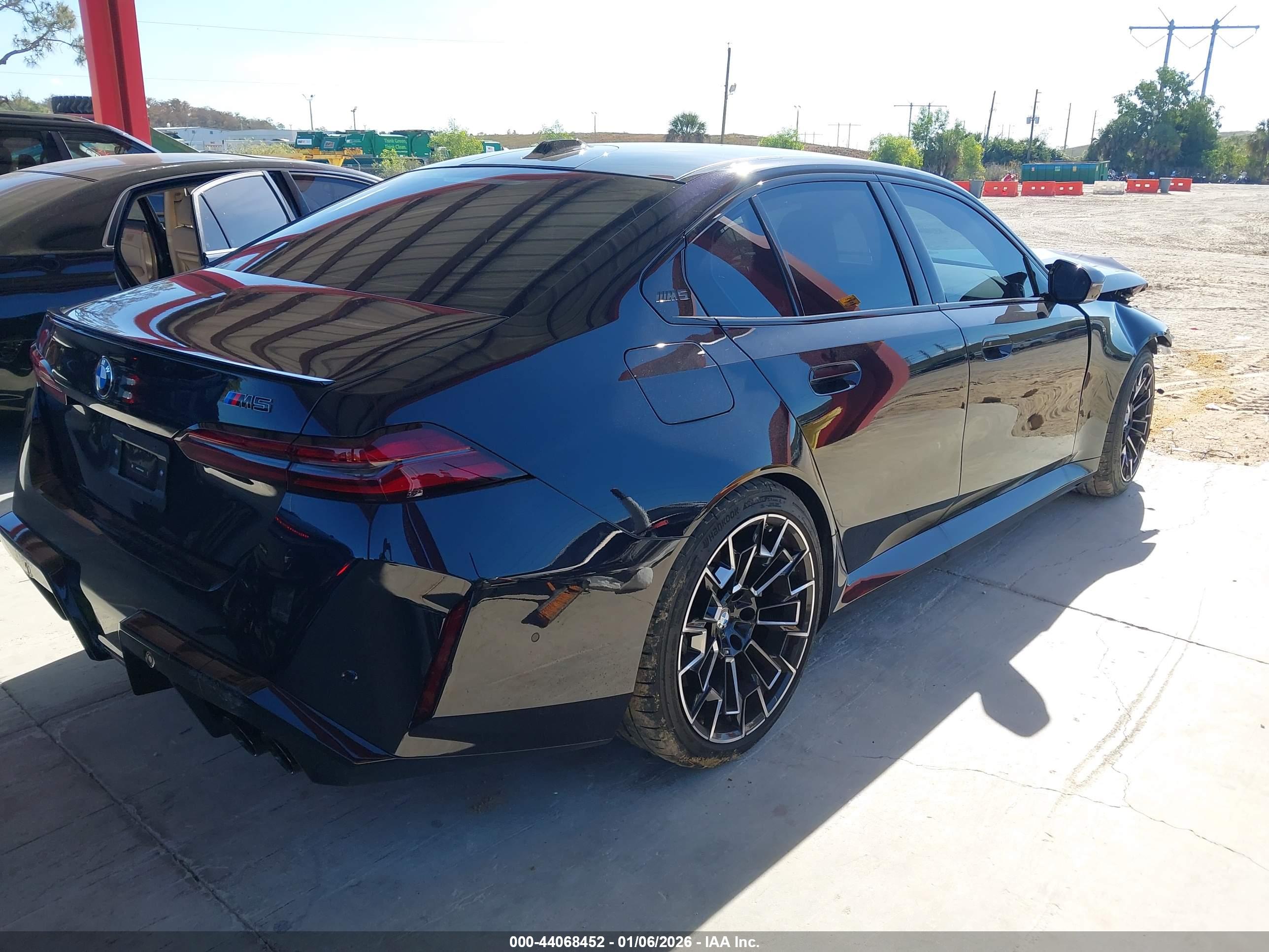 BMW M5 image 4
