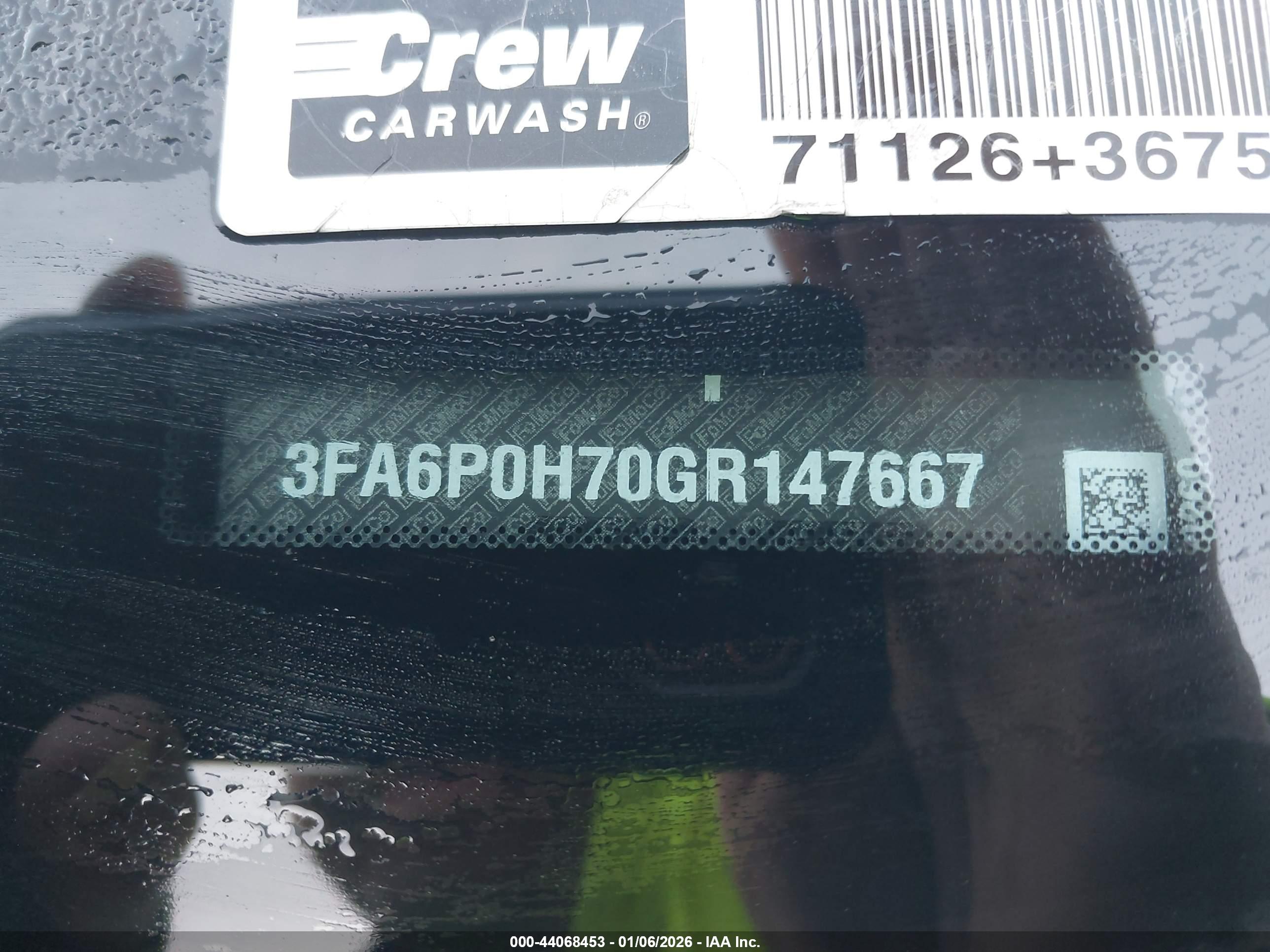 FORD FUSION image 9