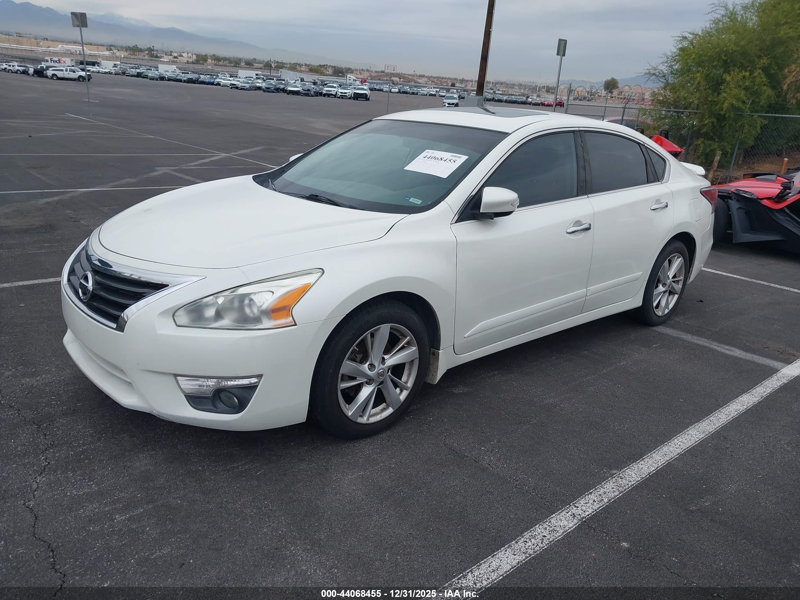 NISSAN ALTIMA image 2