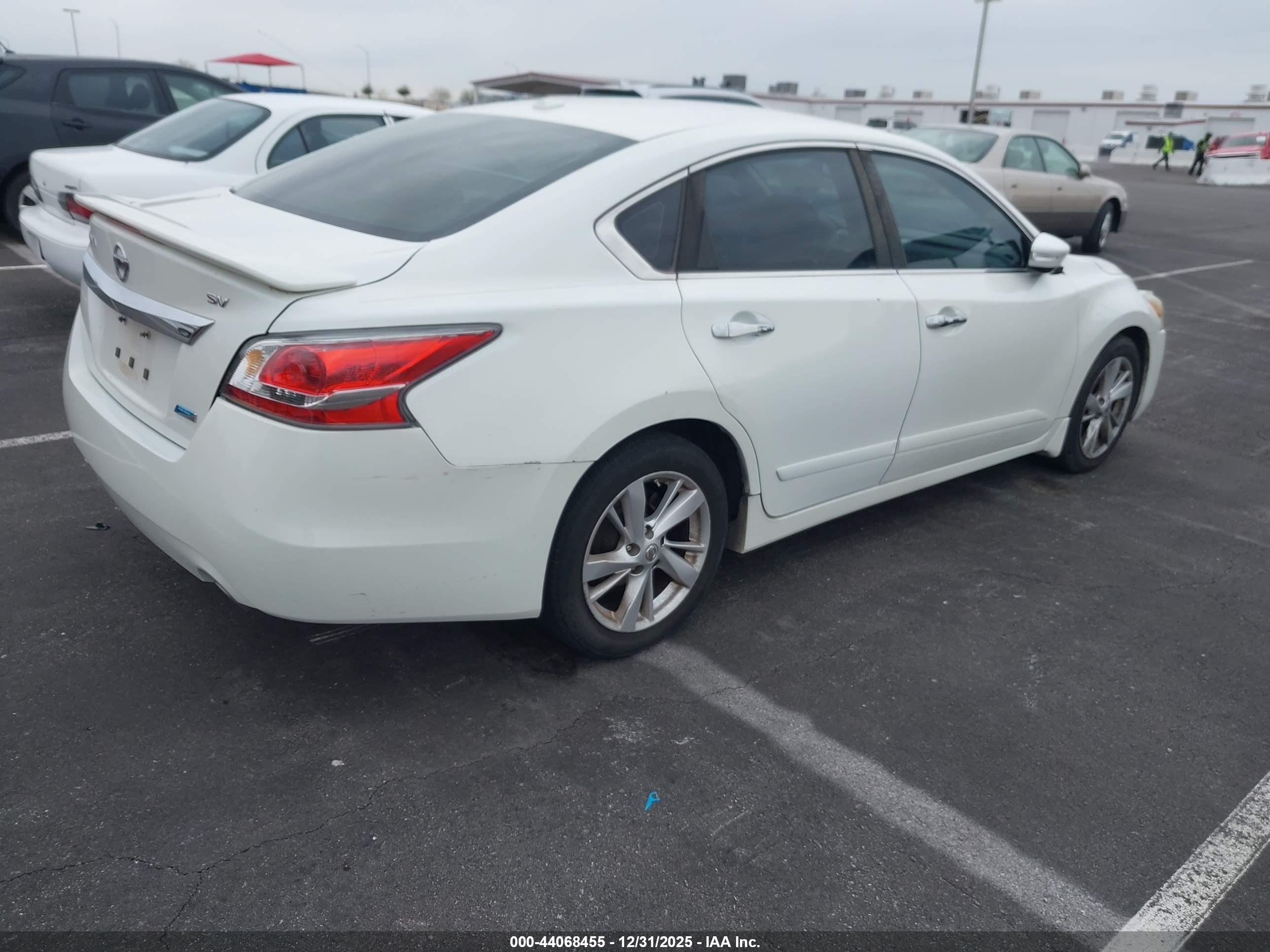 NISSAN ALTIMA image 4