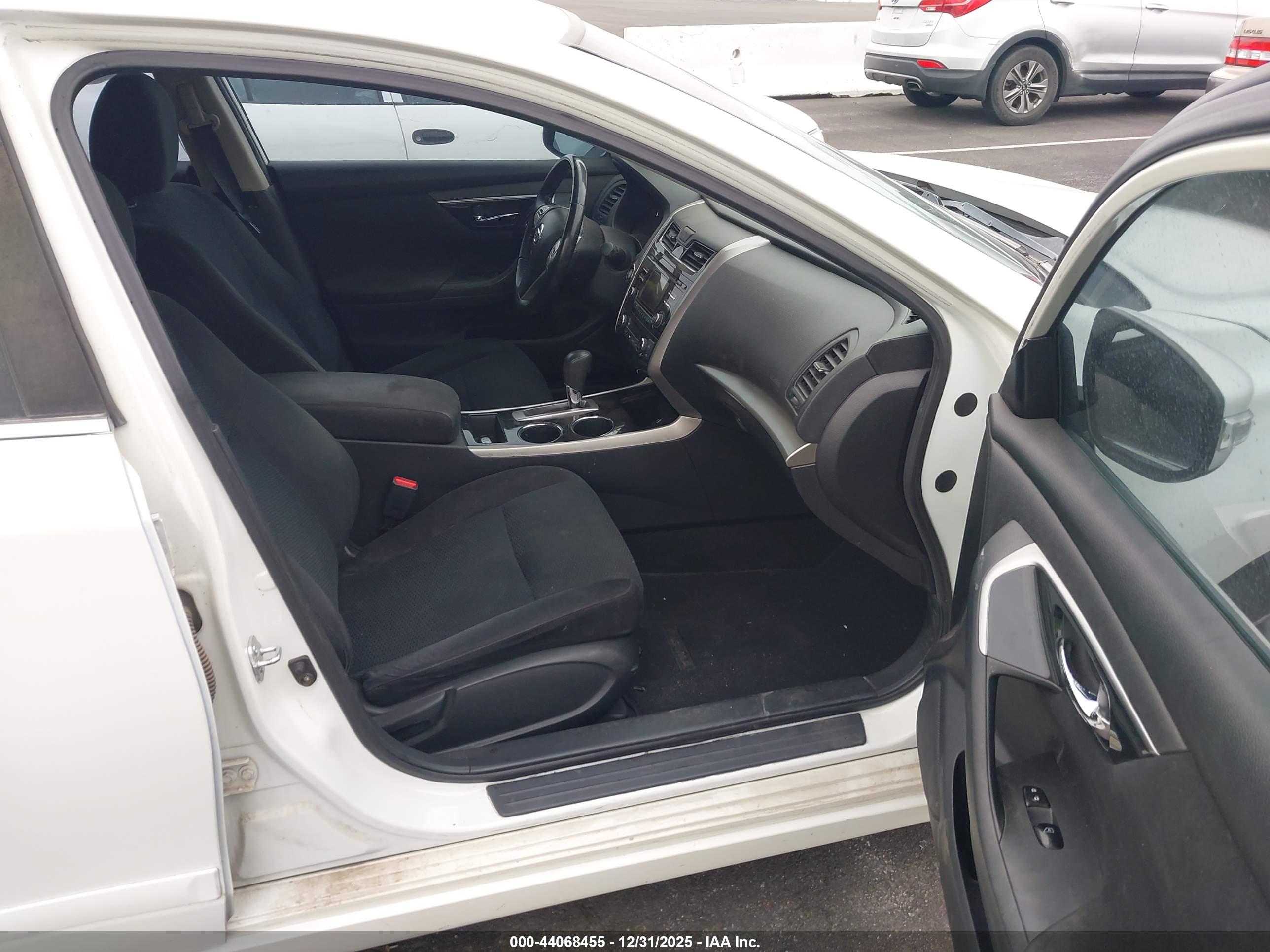 NISSAN ALTIMA image 5