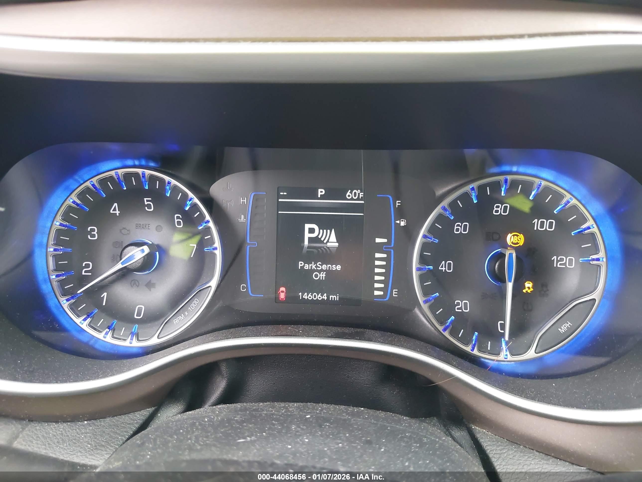 CHRYSLER PACIFICA image 7