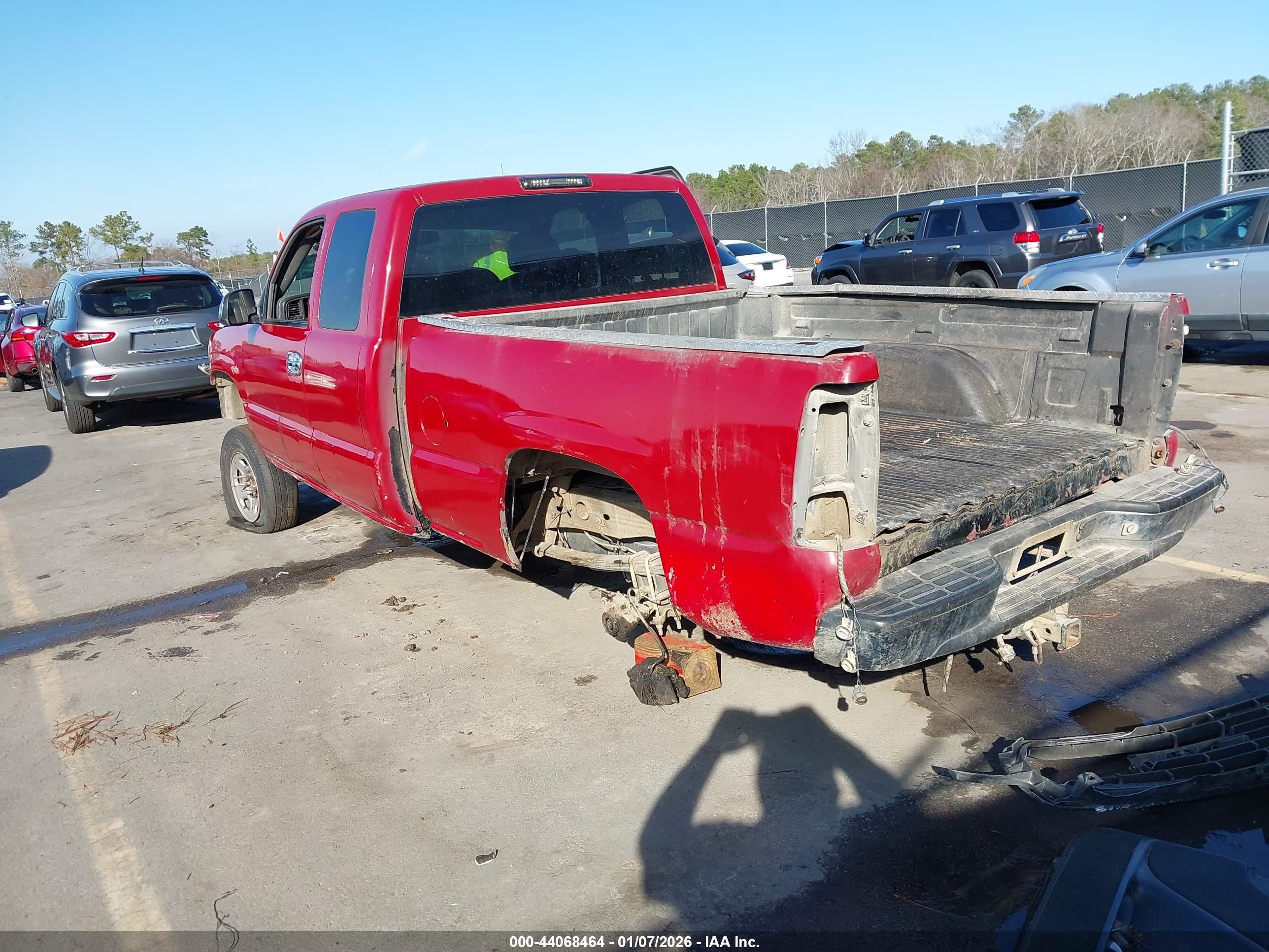 GMC SIERRA image 3