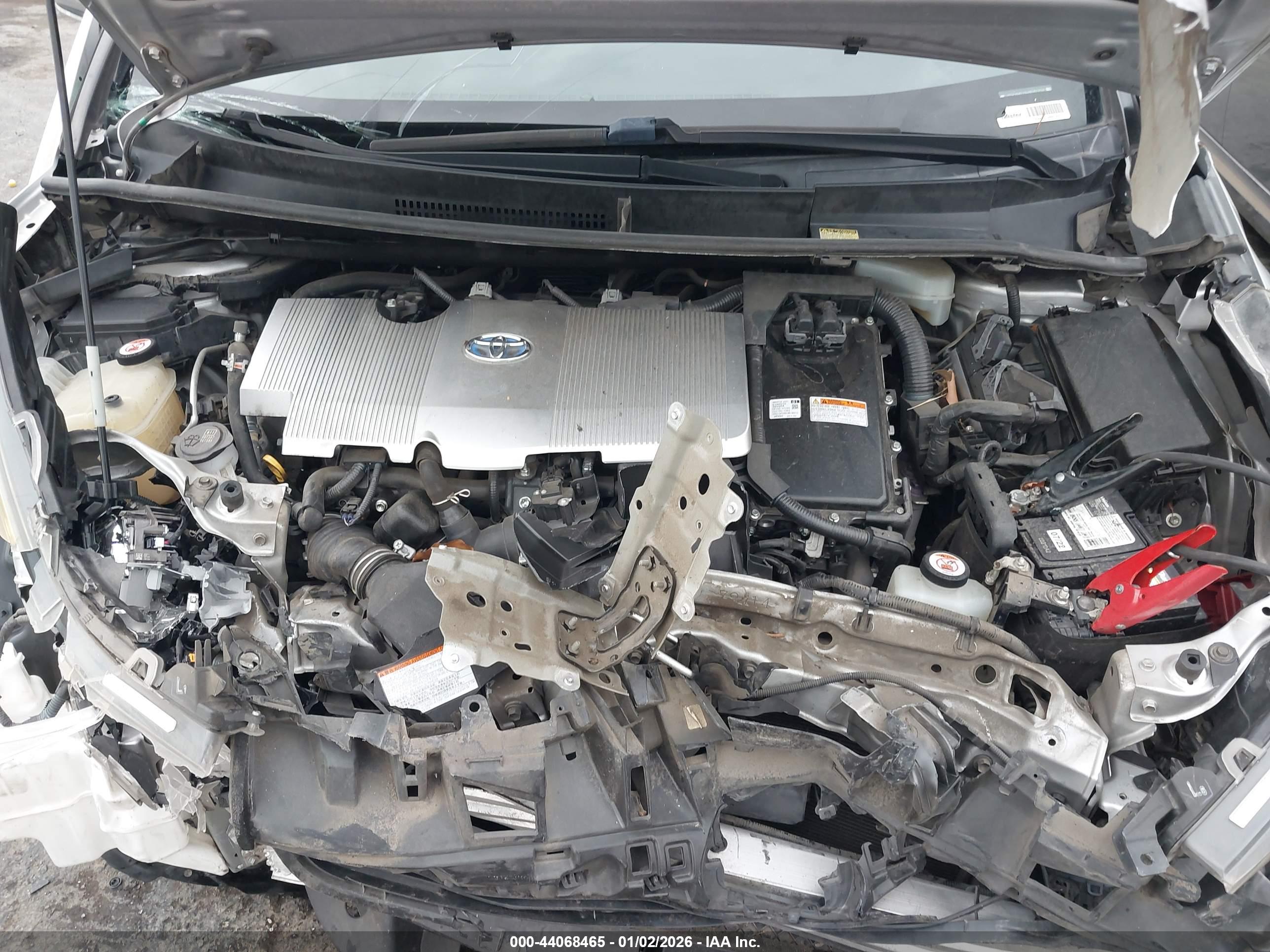 TOYOTA PRIUS image 10