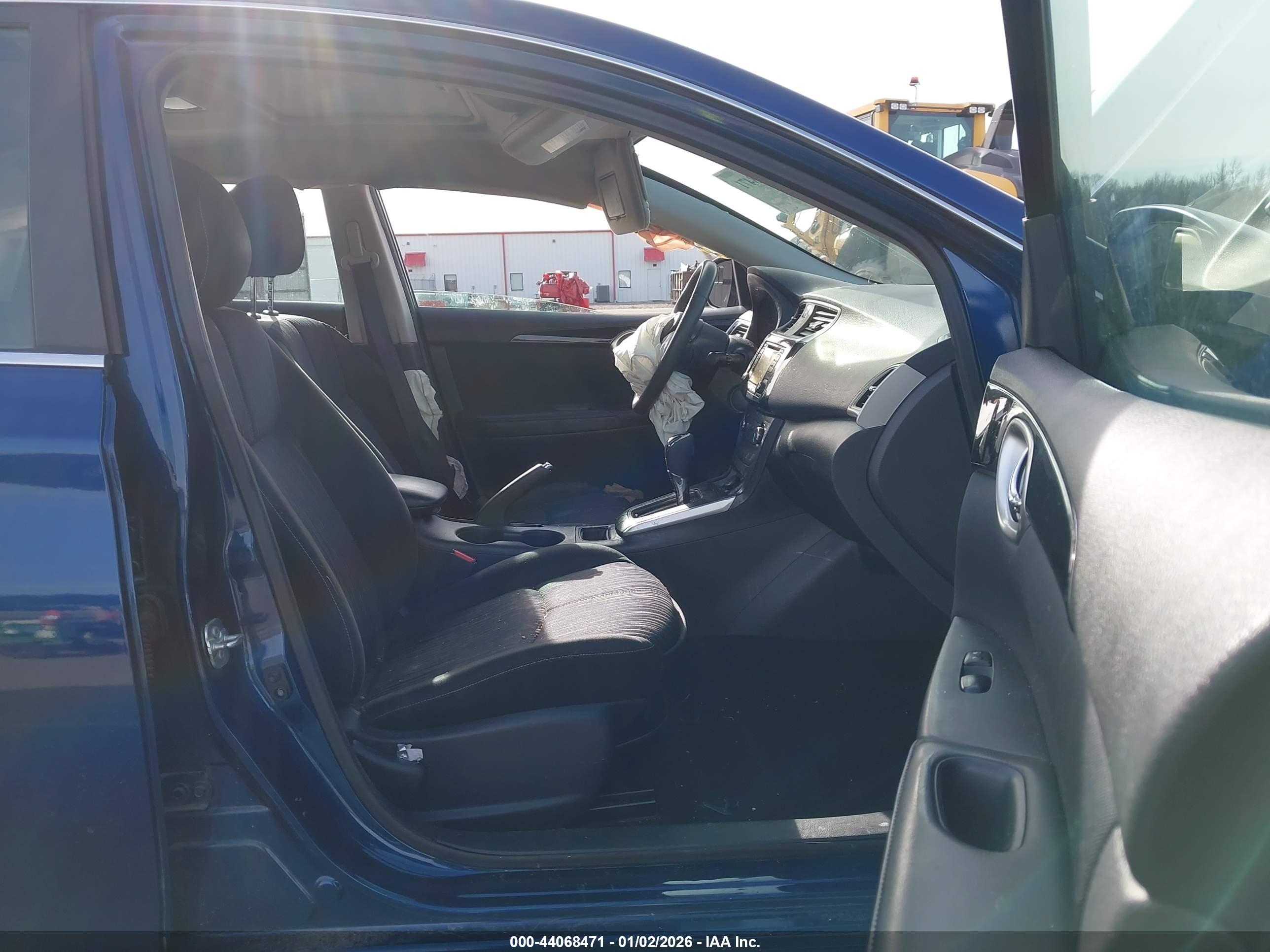 NISSAN SENTRA image 5