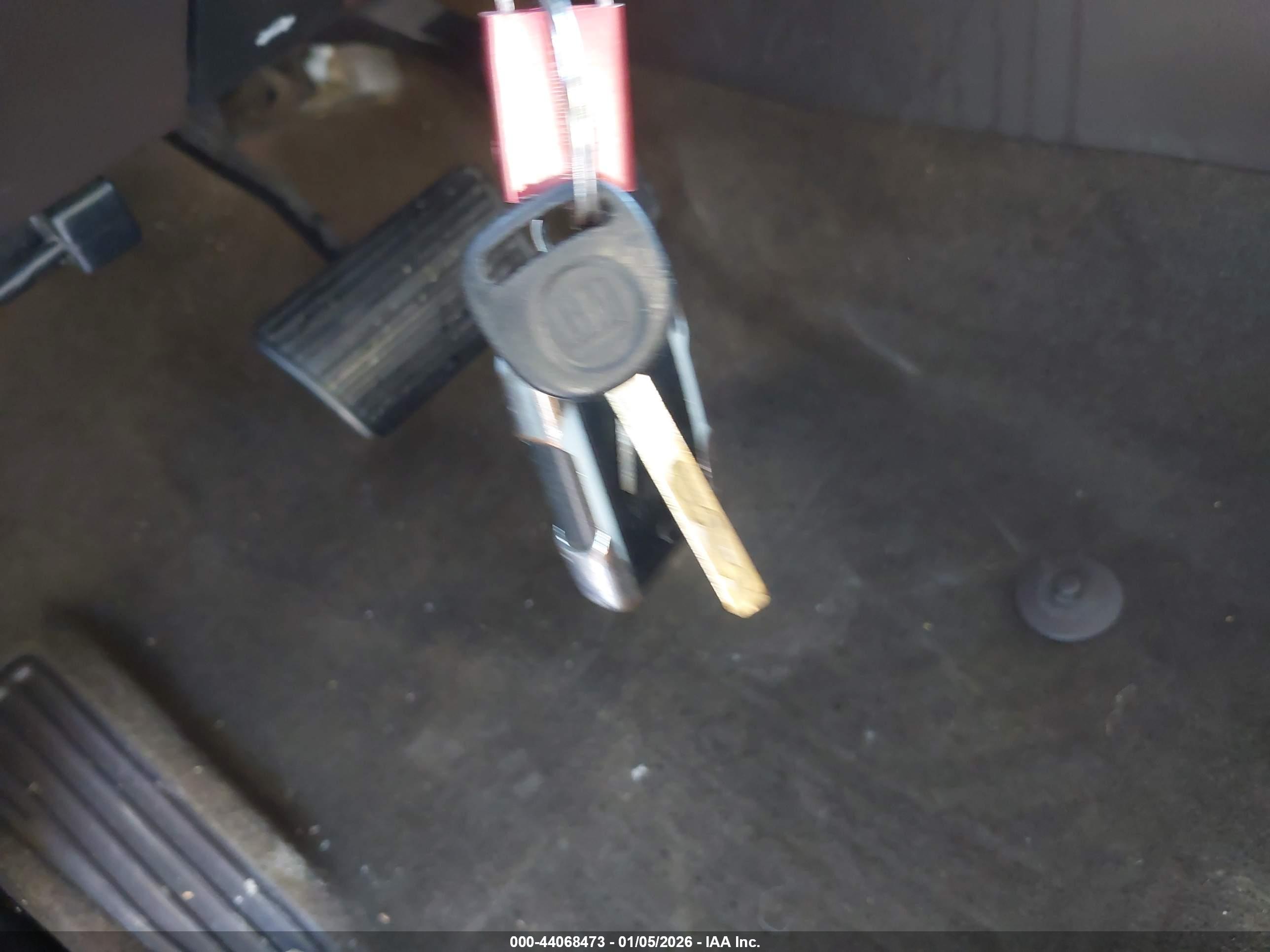 GMC SIERRA image 11