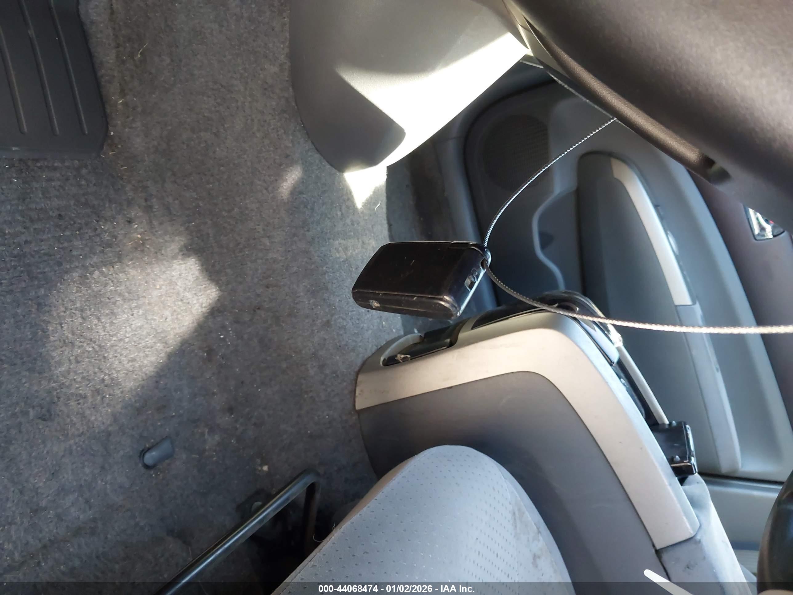 TOYOTA PRIUS image 11