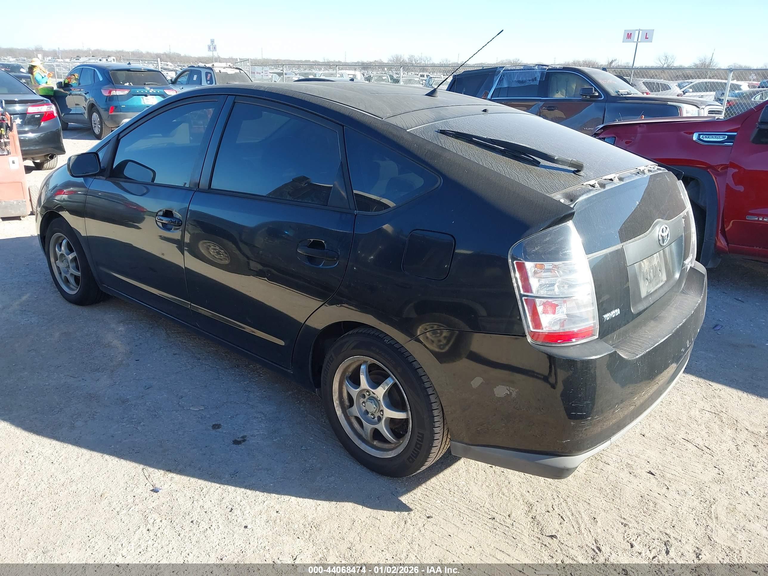 TOYOTA PRIUS image 3